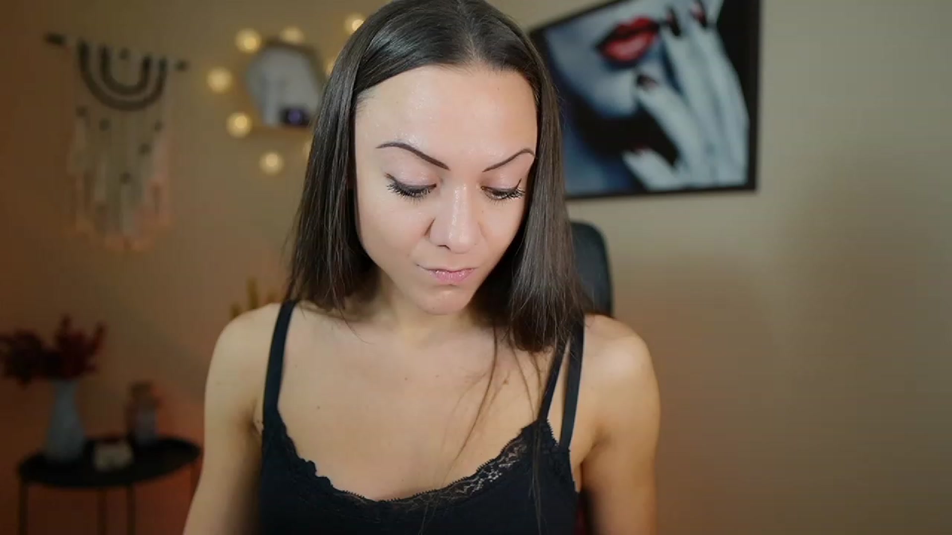 Gallery image thumbnail from Veronica_More's myfreecams stream on, 12/14/2023, 12:04 image 9 of 20