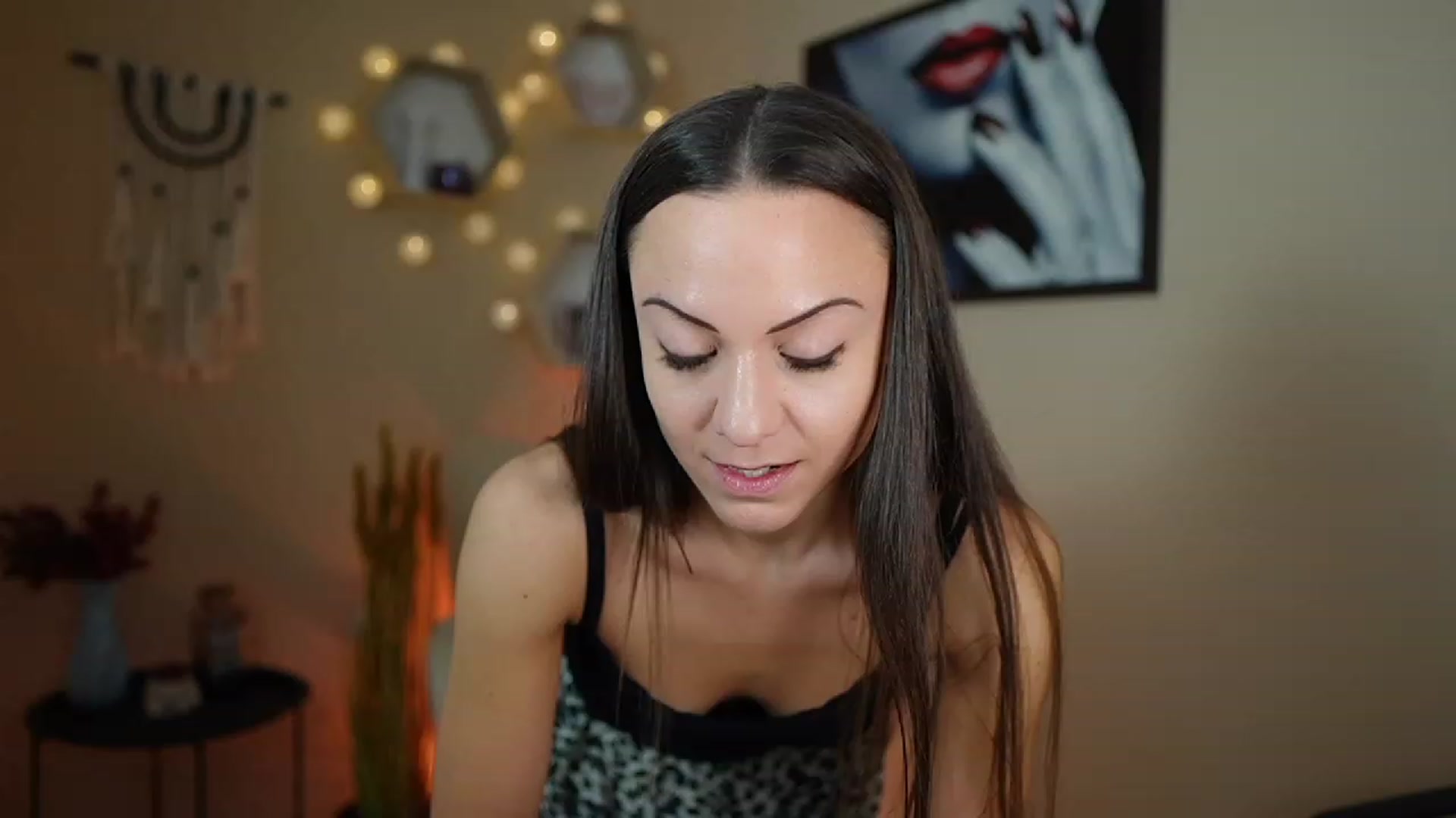 Gallery image thumbnail from Veronica_More's myfreecams stream on, 12/14/2023, 13:23 image 8 of 20