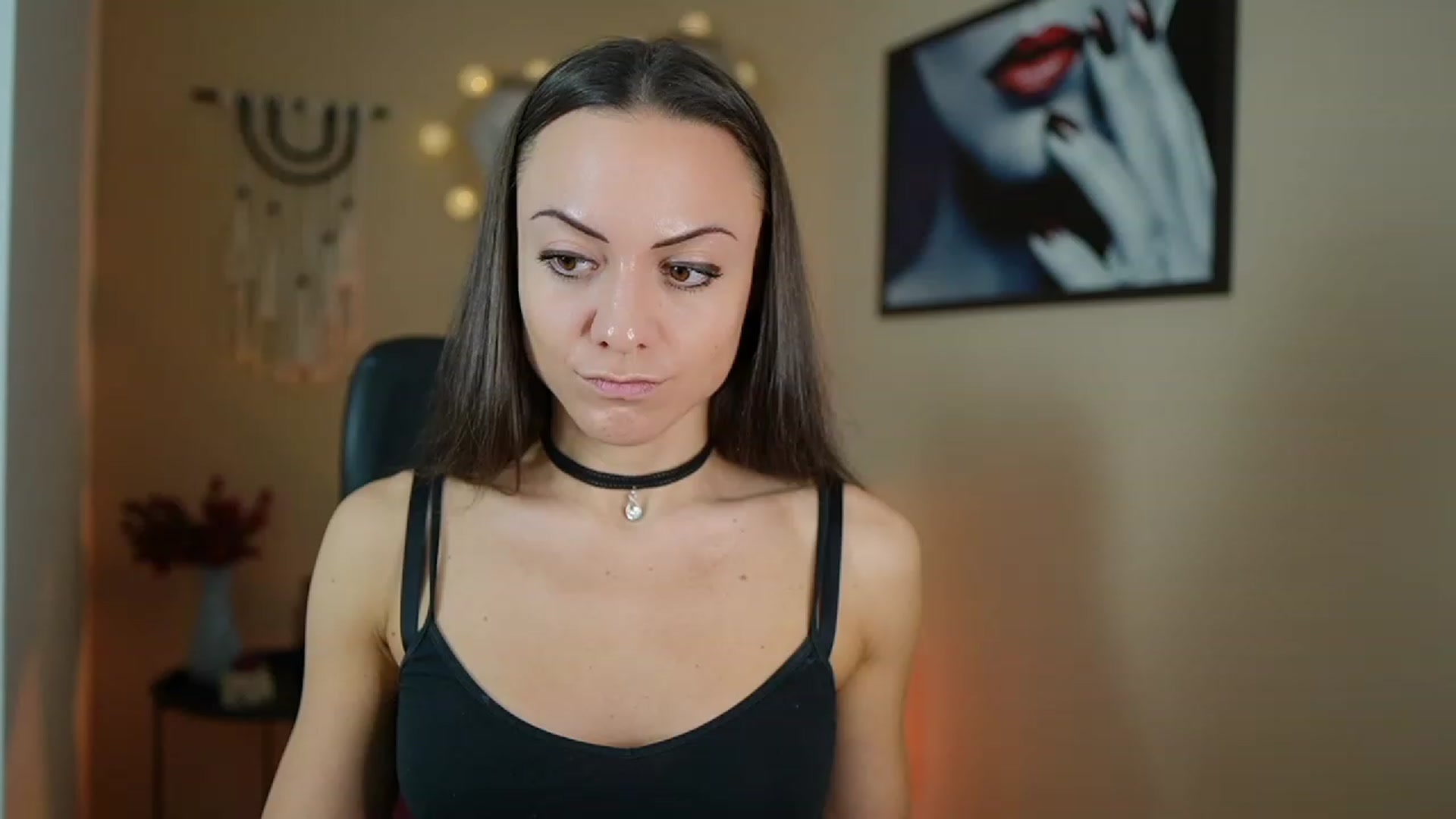Gallery image thumbnail from Veronica_More's myfreecams stream on, 12/21/2023, 13:54 image 3 of 20