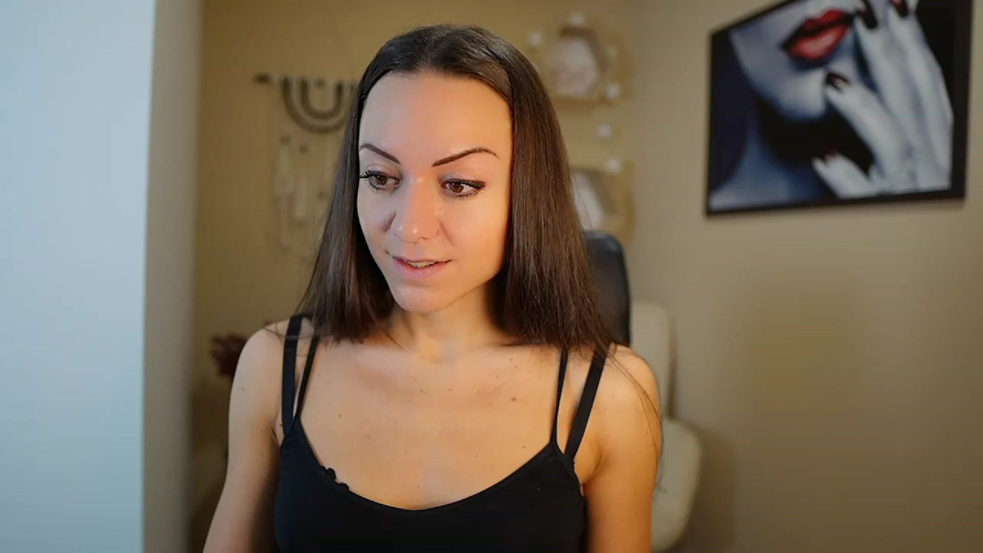 Gallery image thumbnail from Veronica_More's myfreecams stream on, 01/03/2024, 10:14 image 19 of 20