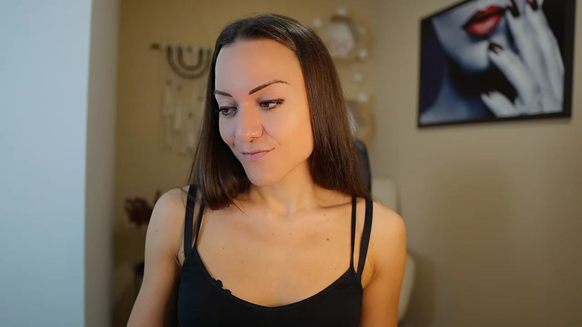 Gallery image thumbnail from Veronica_More's myfreecams stream on, 01/03/2024, 10:14 image 17 of 20