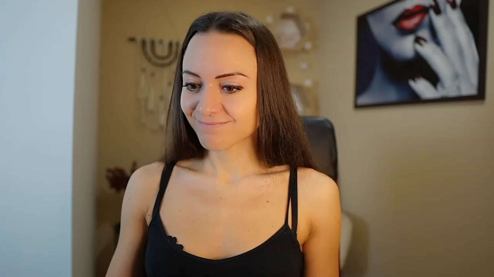 Gallery image thumbnail from Veronica_More's myfreecams stream on, 01/03/2024, 10:14 image 10 of 20