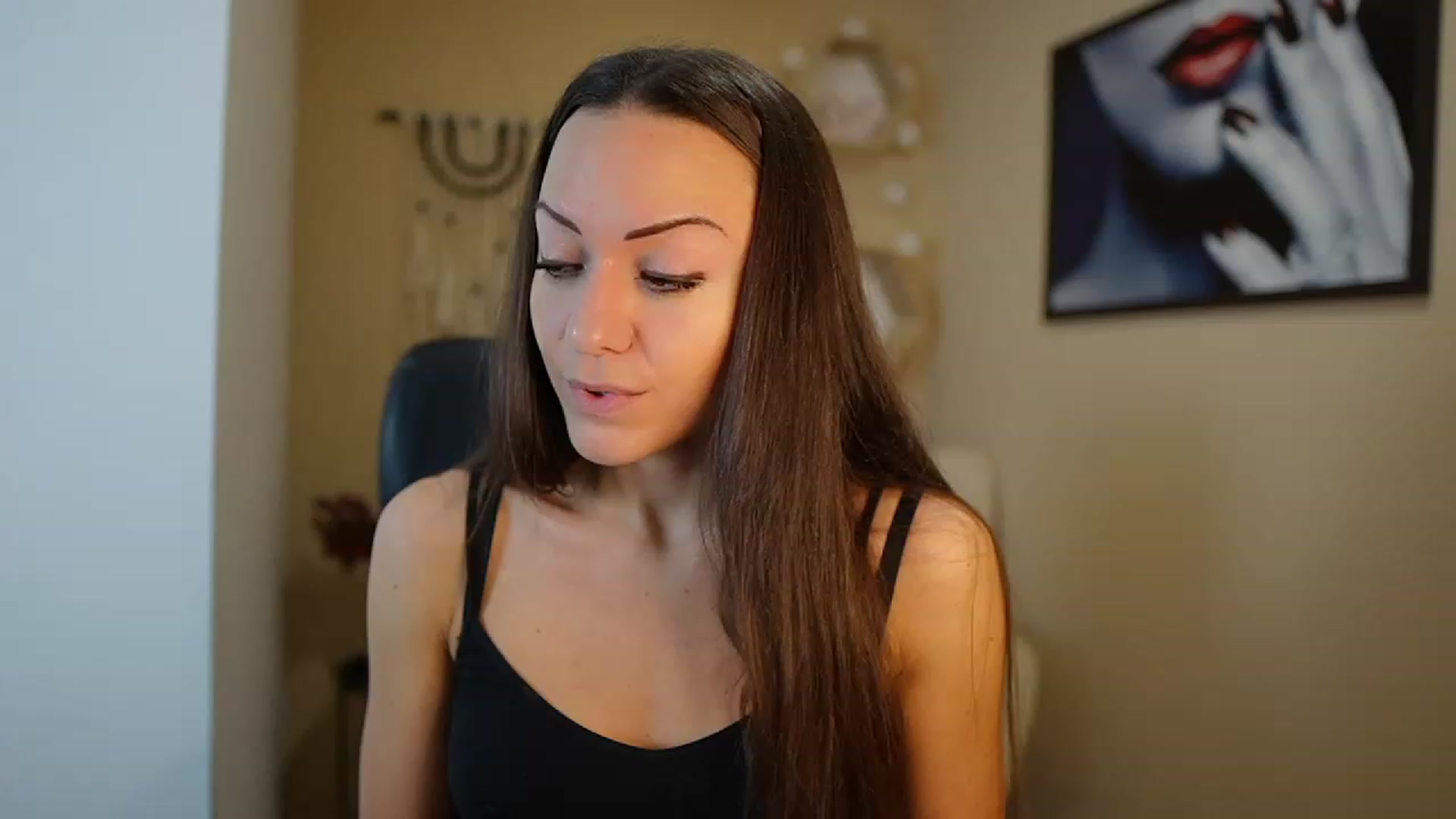 Gallery image thumbnail from Veronica_More's myfreecams stream on, 01/03/2024, 11:19 image 2 of 20