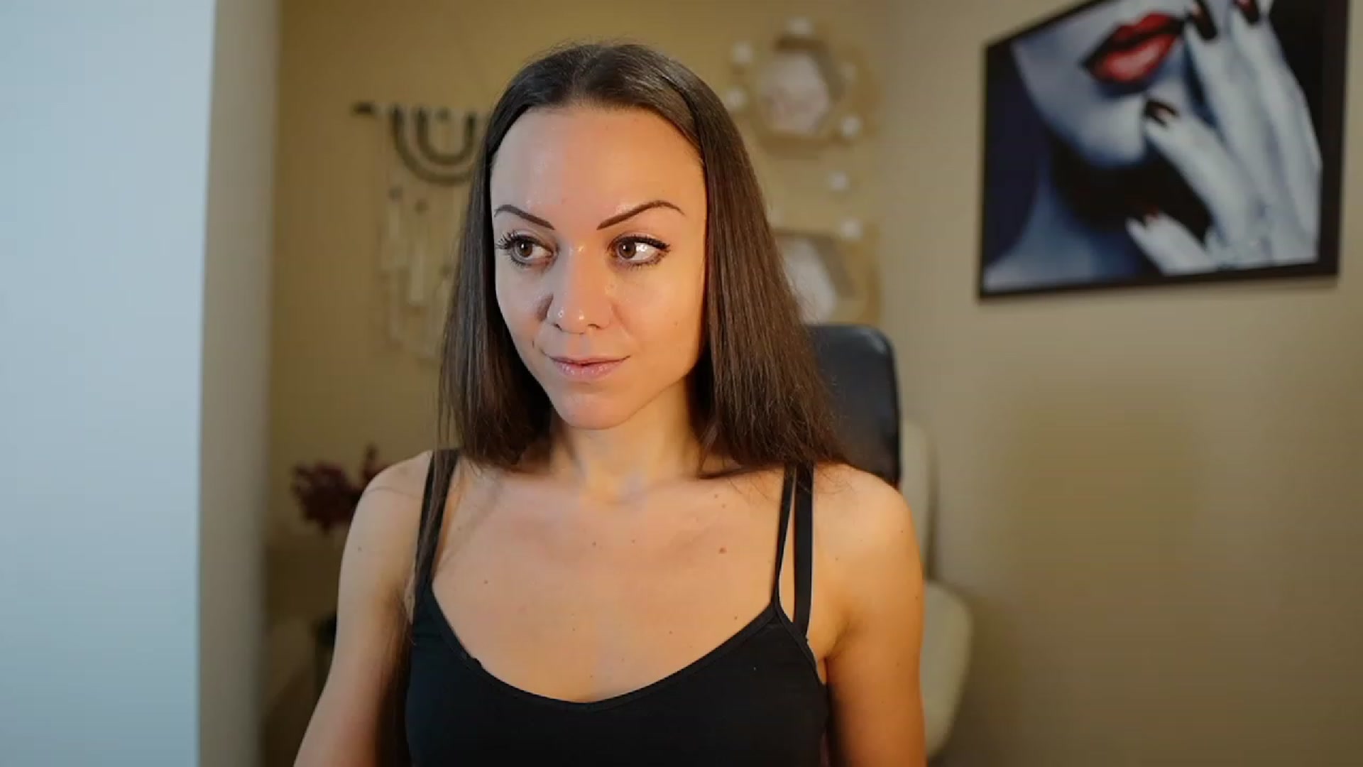 Gallery image thumbnail from Veronica_More's myfreecams stream on, 01/03/2024, 11:19 image 17 of 20