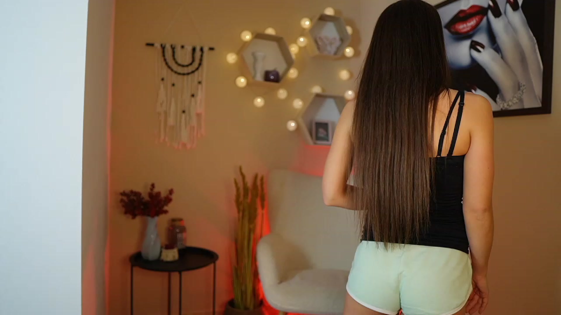 Gallery image thumbnail from Veronica_More's myfreecams stream on, 01/04/2024, 10:12 image 2 of 20