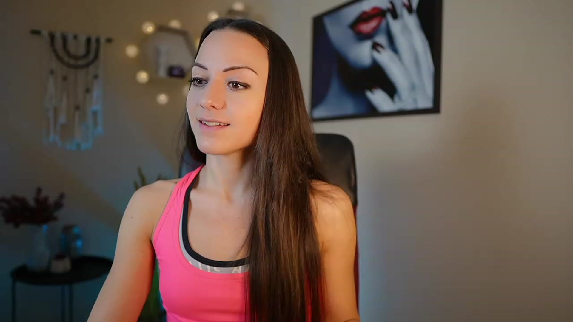 Gallery image thumbnail from Veronica_More's myfreecams stream on, 01/06/2024, 10:40 image 1 of 20