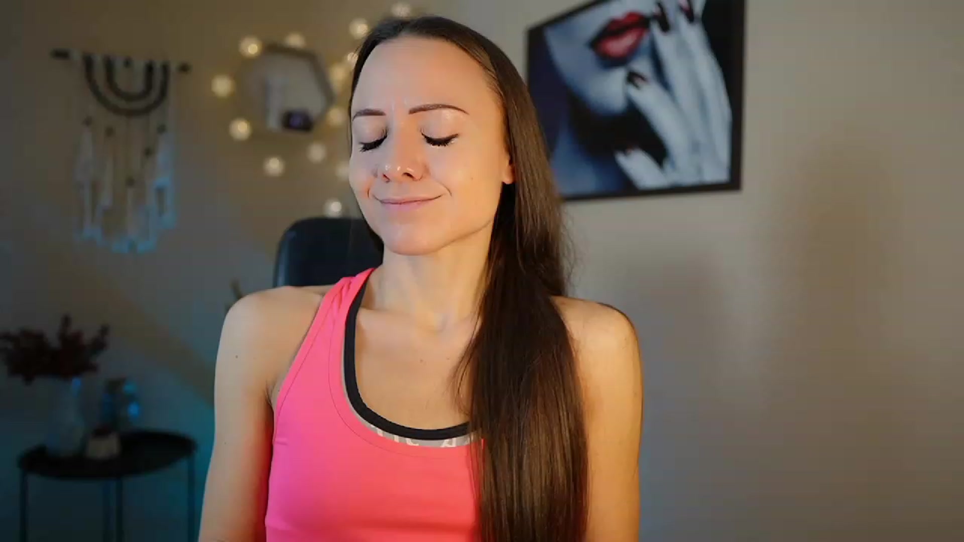 Gallery image thumbnail from Veronica_More's myfreecams stream on, 01/06/2024, 10:40 image 16 of 20