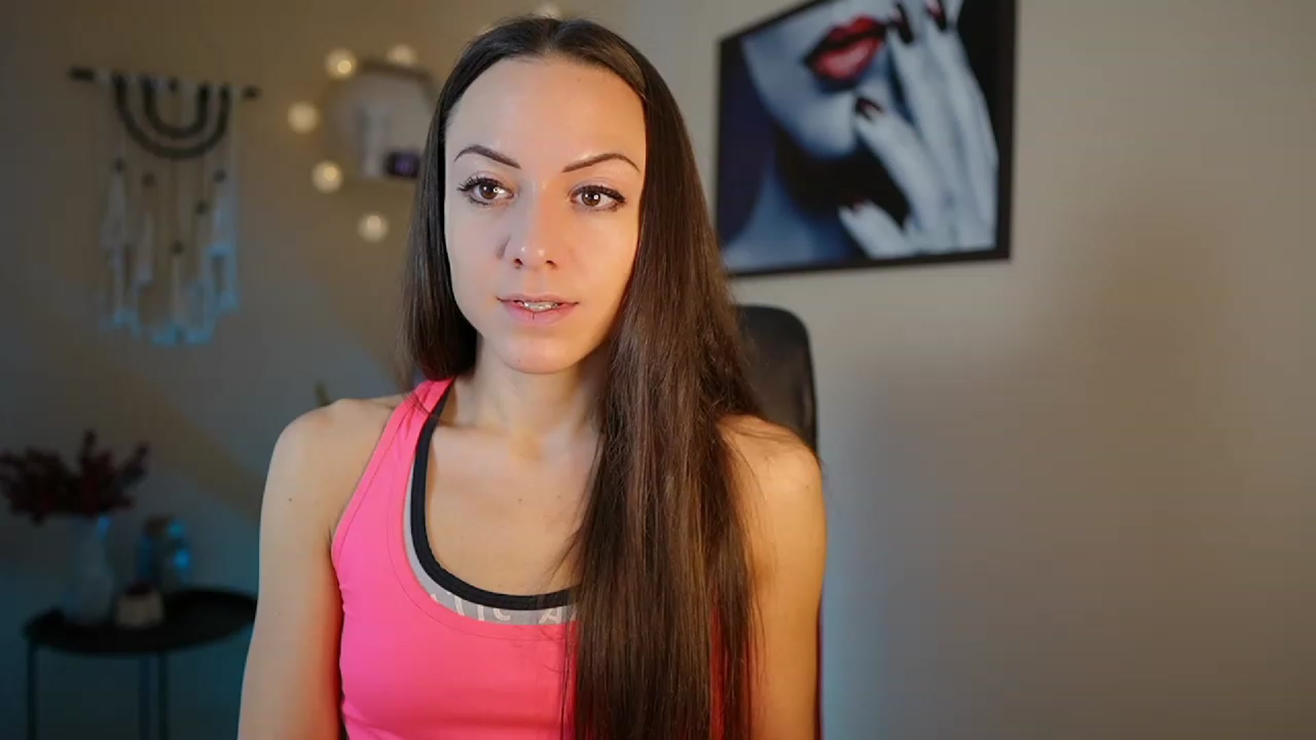 Gallery image thumbnail from Veronica_More's myfreecams stream on, 01/06/2024, 10:40 image 3 of 20