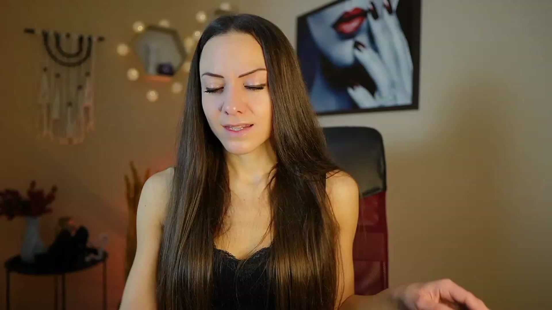 Gallery image thumbnail from Veronica_More's myfreecams stream on, 01/09/2024, 09:51 image 11 of 20