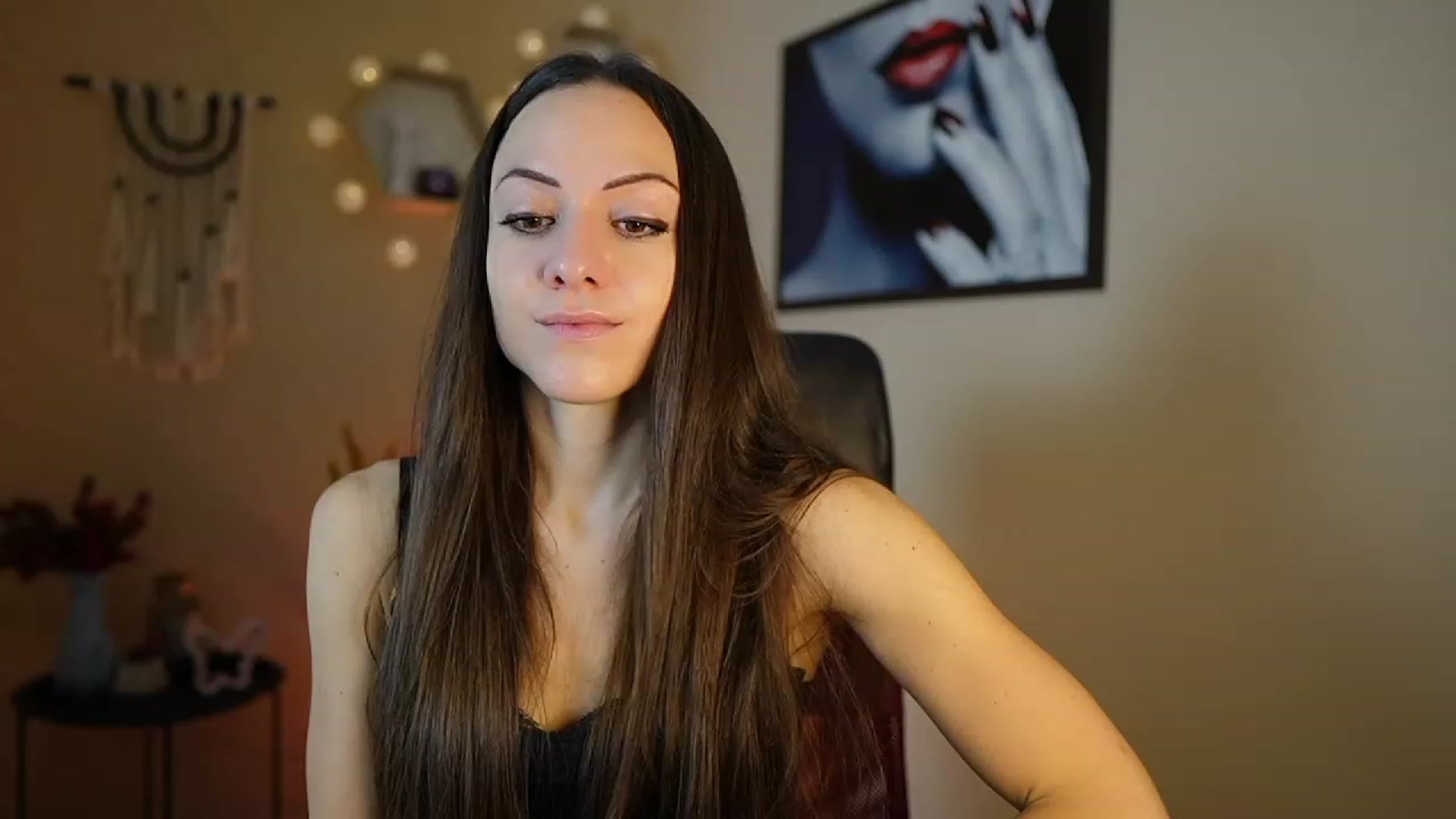 Gallery image thumbnail from Veronica_More's myfreecams stream on, 01/09/2024, 09:51 image 7 of 20