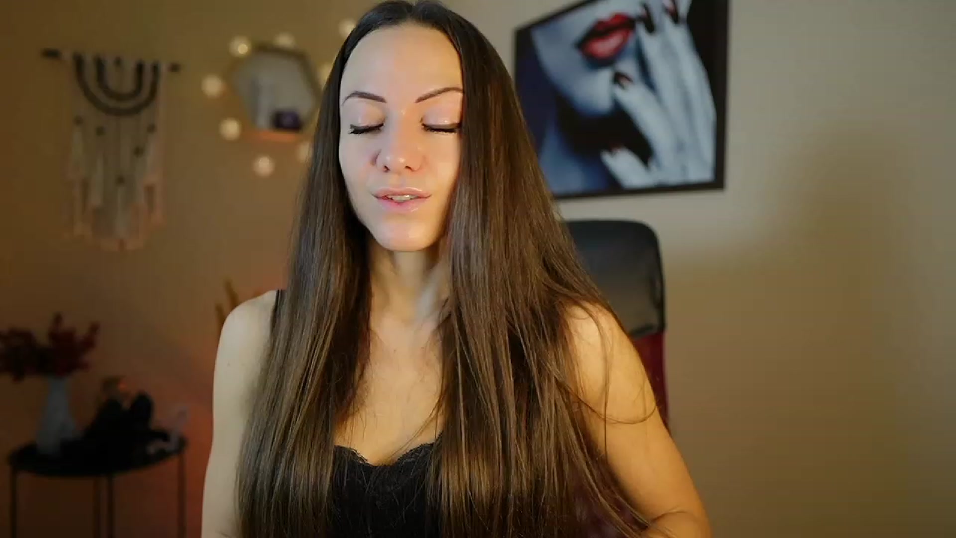 Gallery image thumbnail from Veronica_More's myfreecams stream on, 01/09/2024, 09:51 image 12 of 20