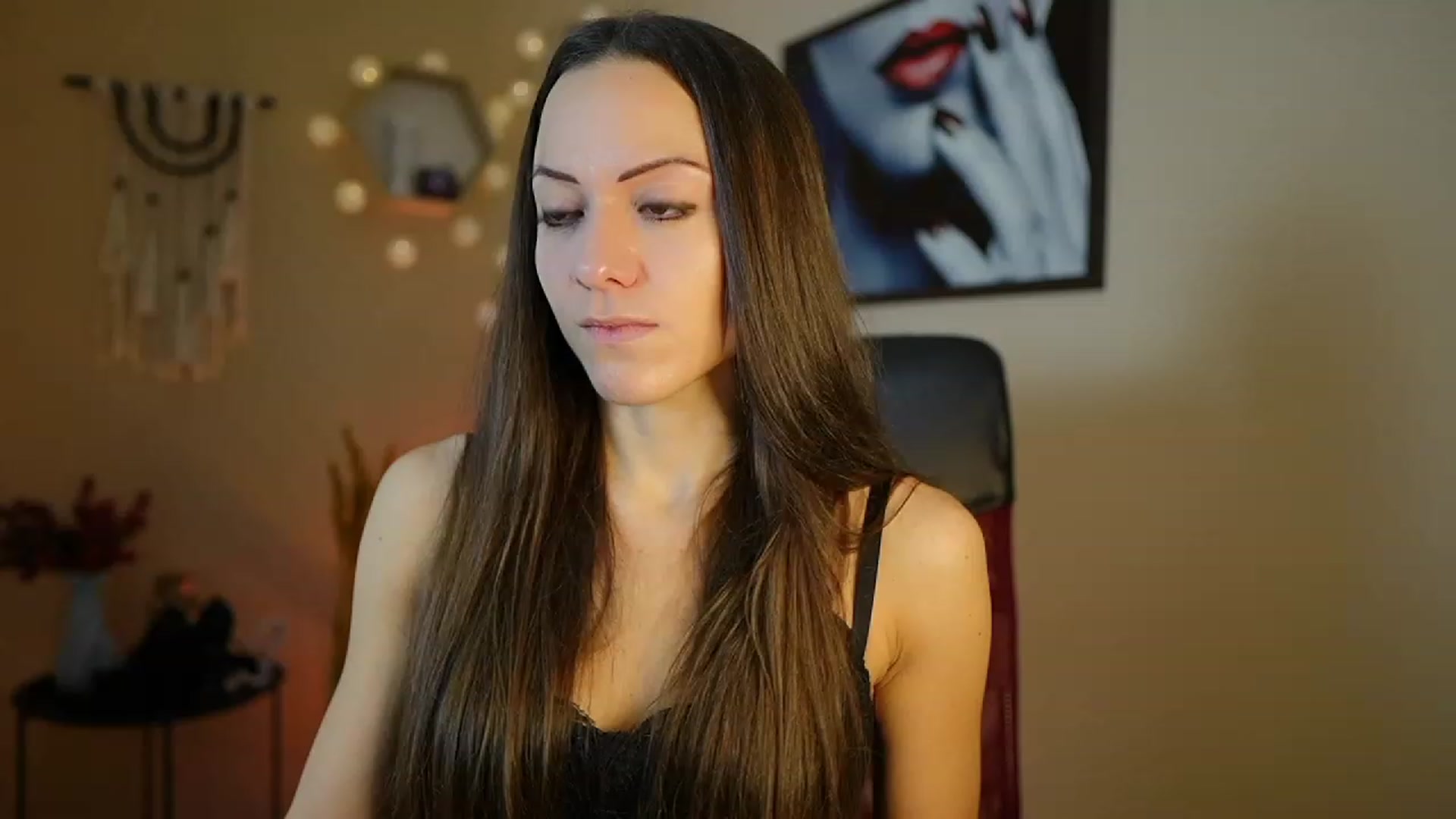 Gallery image thumbnail from Veronica_More's myfreecams stream on, 01/09/2024, 09:51 image 17 of 20