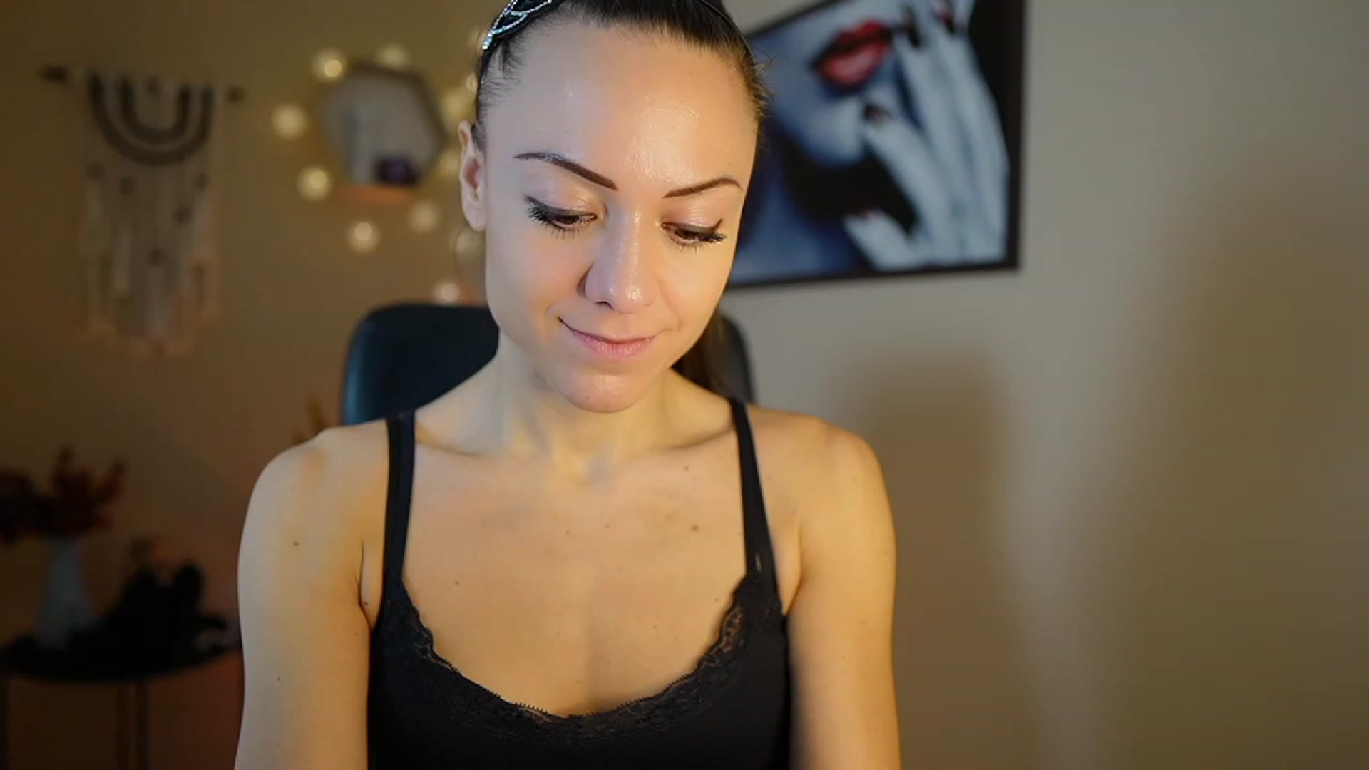 Gallery image thumbnail from Veronica_More's myfreecams stream on, 01/10/2024, 11:03 image 19 of 20