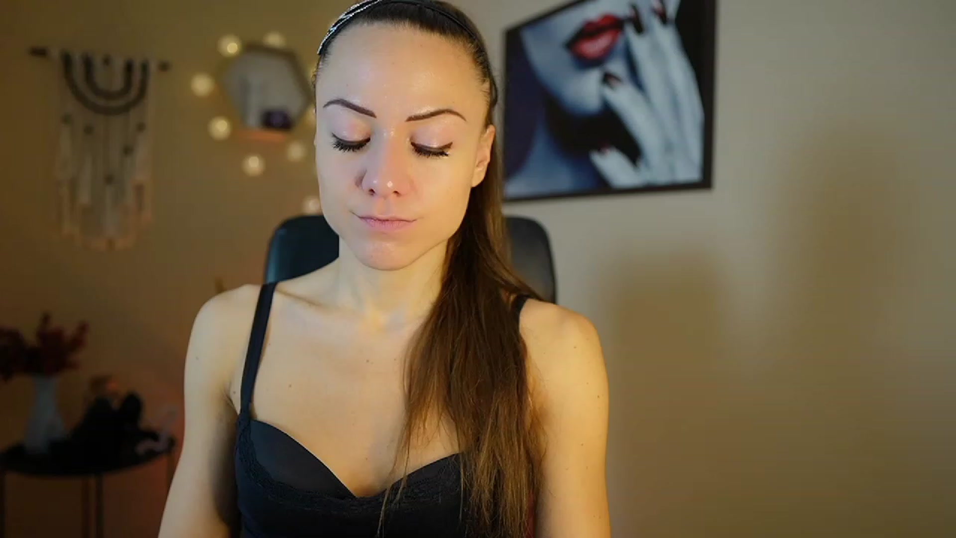 Gallery image thumbnail from Veronica_More's myfreecams stream on, 01/10/2024, 11:03 image 4 of 20