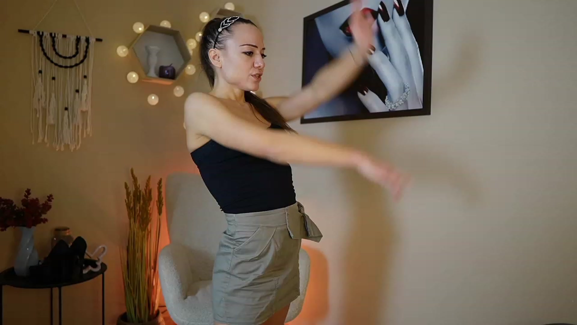 Gallery image thumbnail from Veronica_More's myfreecams stream on, 01/10/2024, 11:03 image 16 of 20