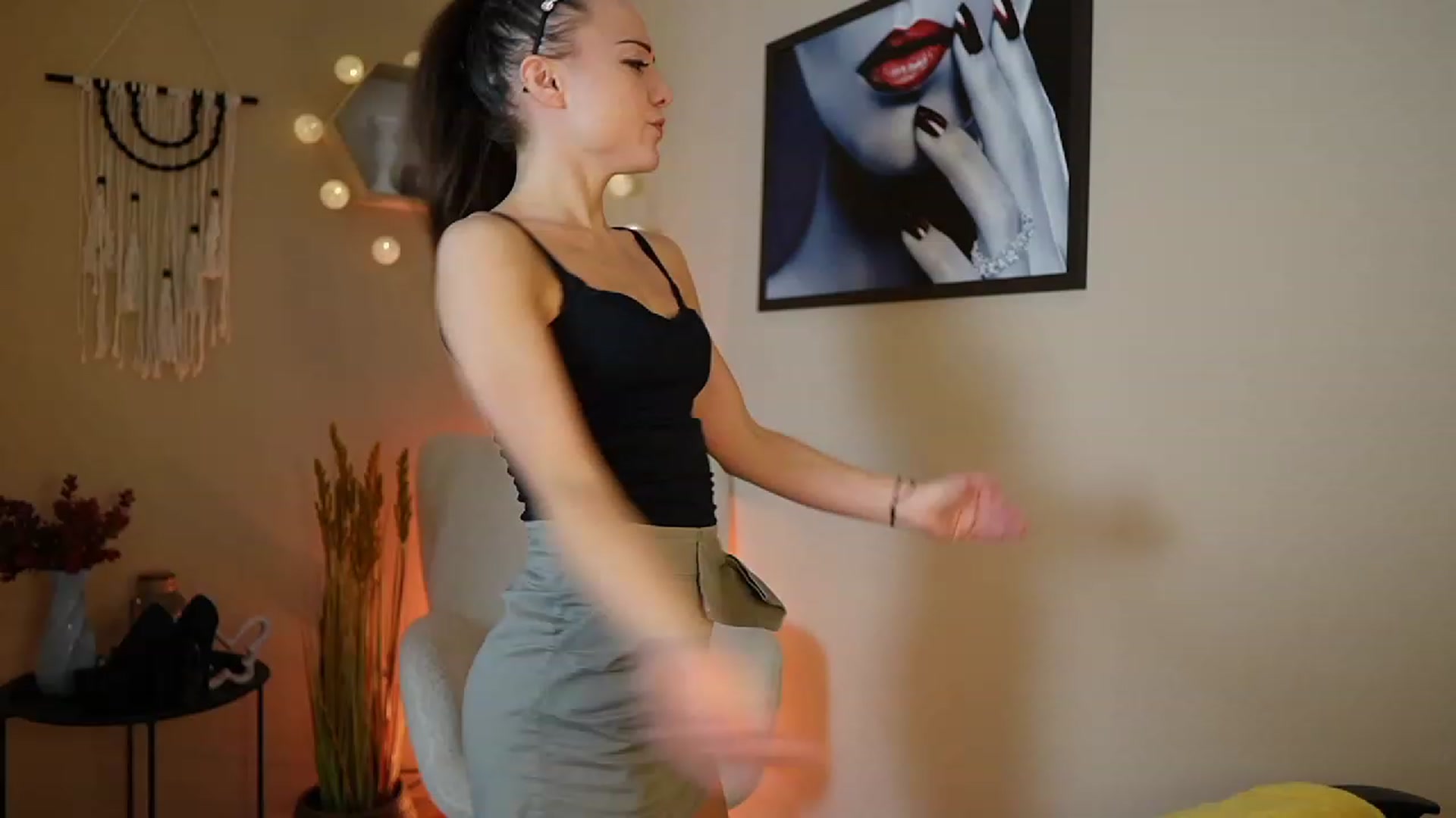Gallery image thumbnail from Veronica_More's myfreecams stream on, 01/10/2024, 13:52 image 5 of 20