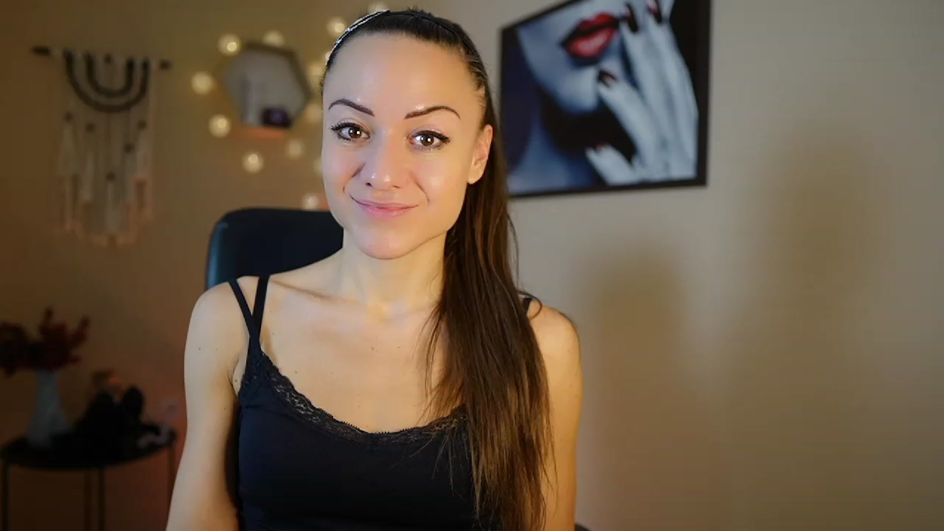 Gallery image thumbnail from Veronica_More's myfreecams stream on, 01/10/2024, 13:52 image 20 of 20