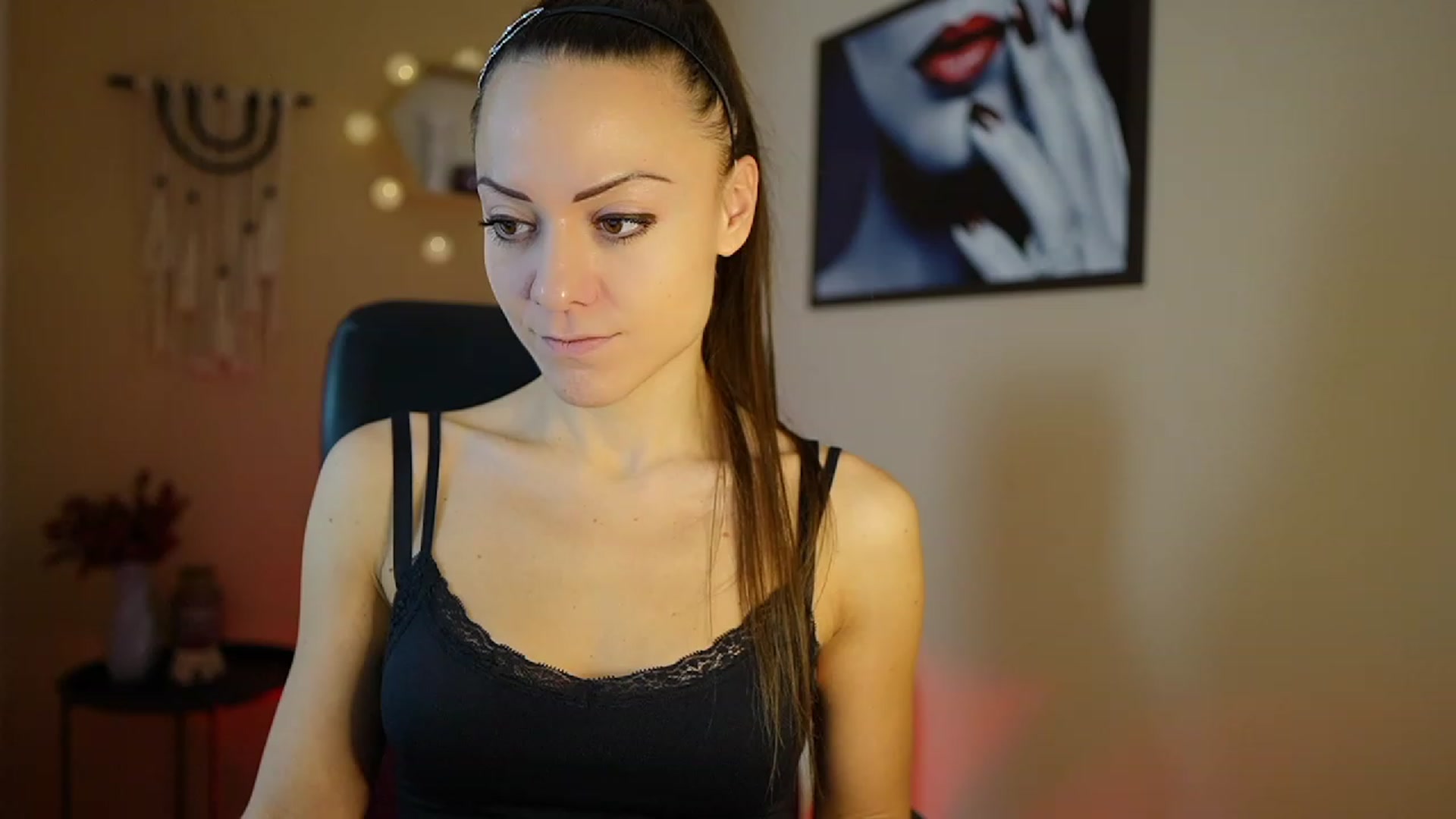 Gallery image thumbnail from Veronica_More's myfreecams stream on, 01/25/2024, 12:03 image 1 of 20