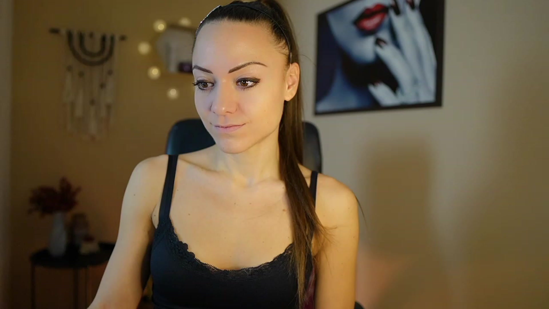 Gallery image thumbnail from Veronica_More's myfreecams stream on, 01/31/2024, 11:03 image 2 of 20
