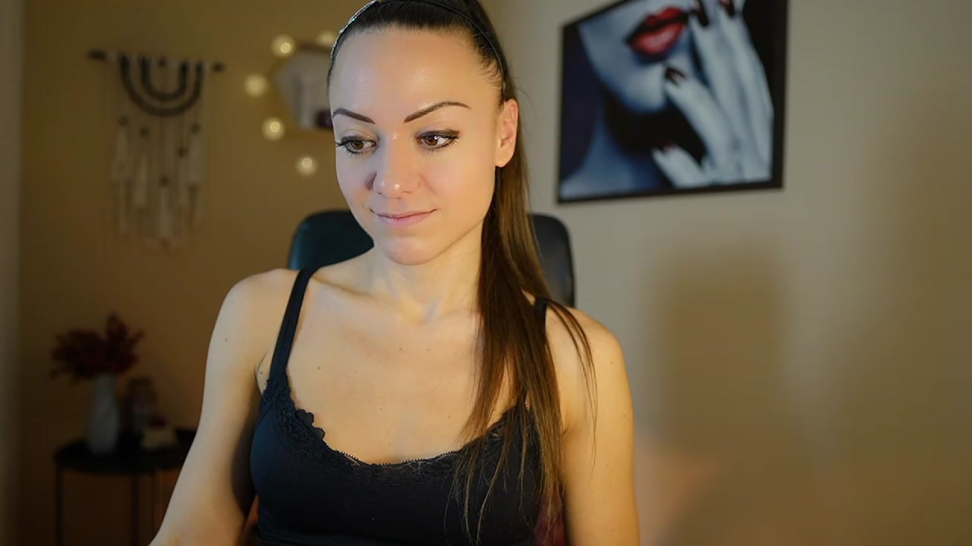 Gallery image thumbnail from Veronica_More's myfreecams stream on, 01/31/2024, 11:03 image 18 of 20