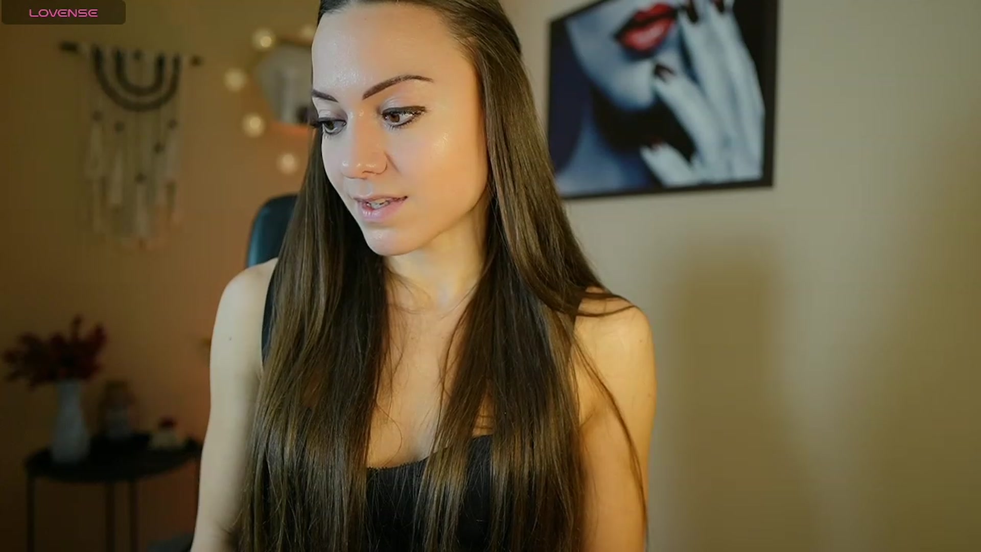 Gallery image thumbnail from Veronica_More's myfreecams stream on, 02/05/2024, 11:25 image 19 of 20