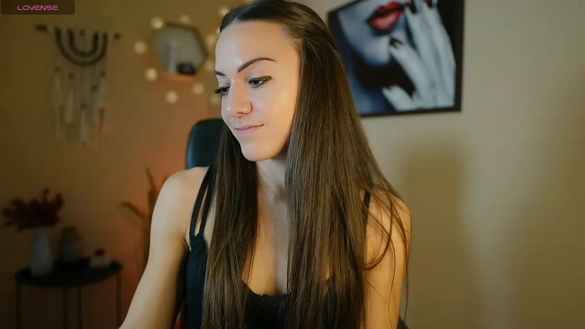 Gallery image thumbnail from Veronica_More's myfreecams stream on, 02/05/2024, 11:25 image 7 of 20