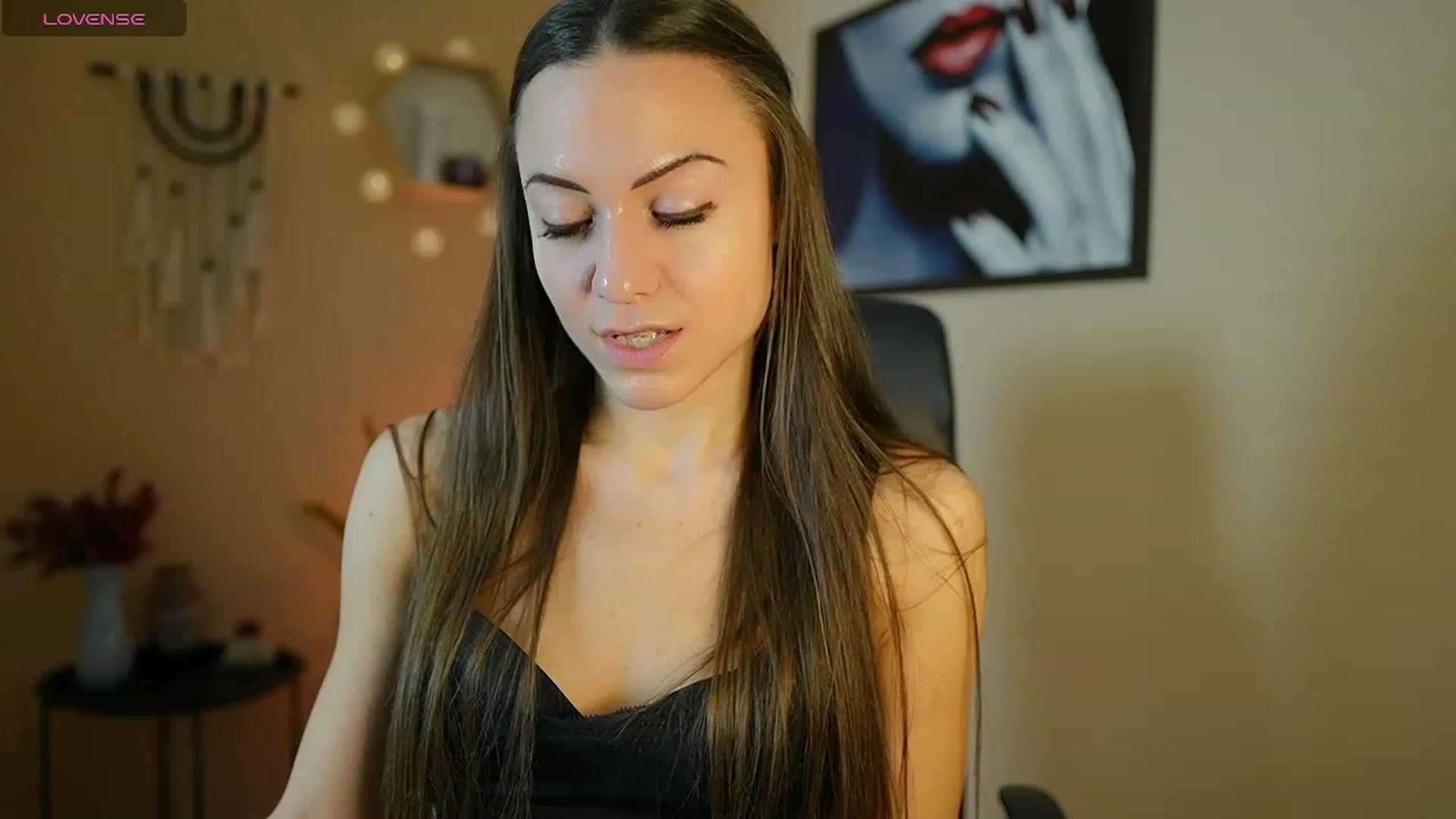 Gallery image thumbnail from Veronica_More's myfreecams stream on, 02/05/2024, 13:48 image 13 of 20