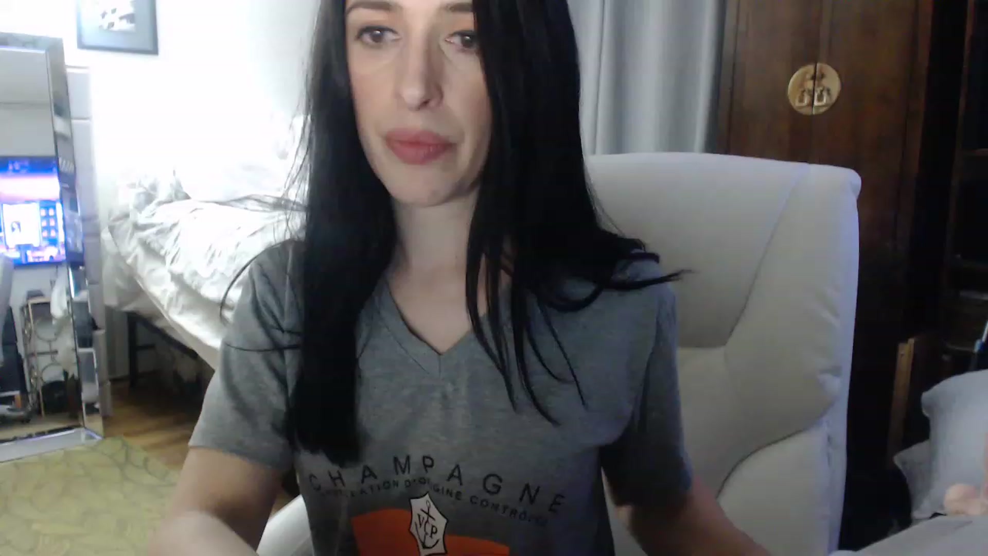 Gallery image thumbnail from Veronika_Vega's myfreecams stream on, 03/15/2023, 10:38 image 8 of 20