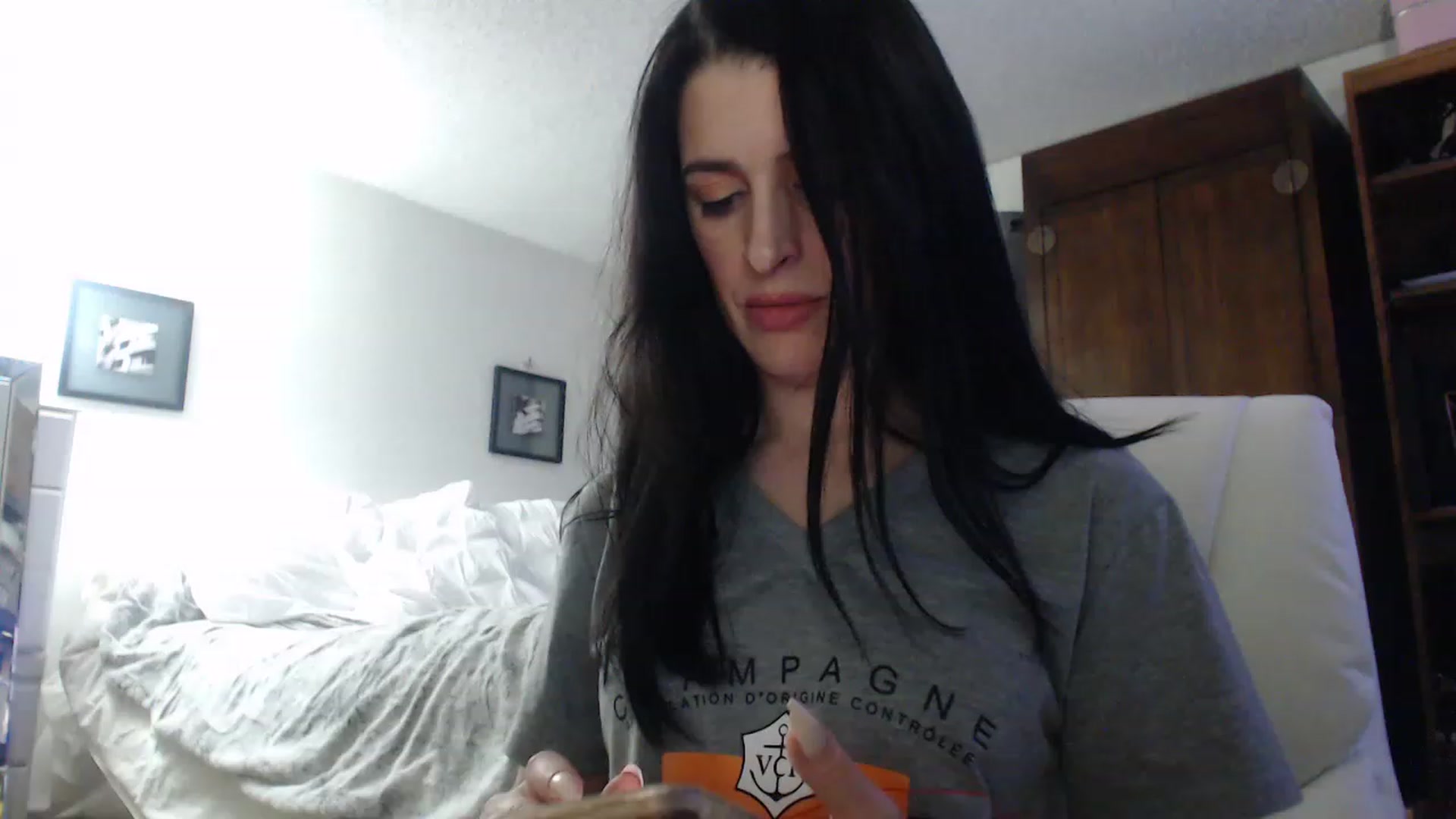 Gallery image thumbnail from Veronika_Vega's myfreecams stream on, 03/15/2023, 10:38 image 6 of 20