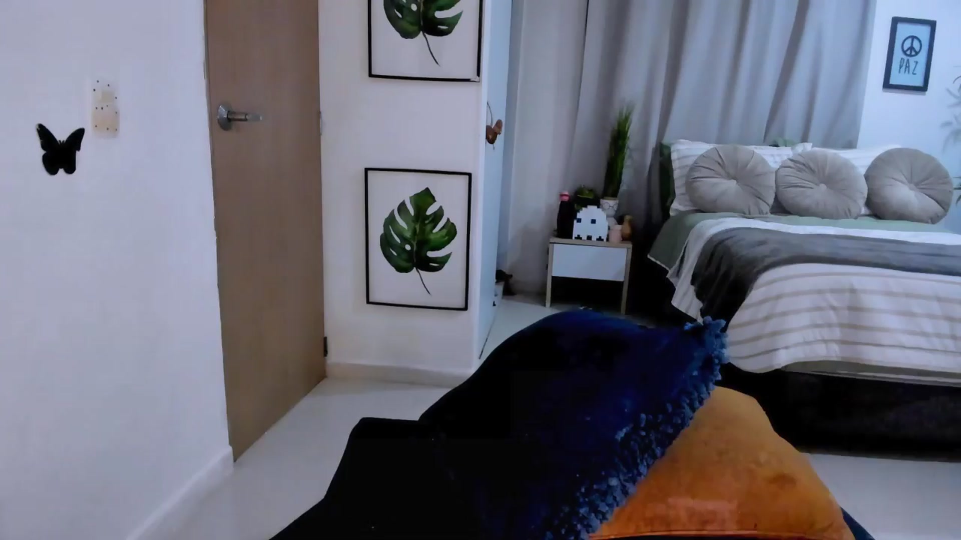 Gallery image thumbnail from Veronikahil's myfreecams stream on, 04/15/2024, 09:40 image 2 of 20