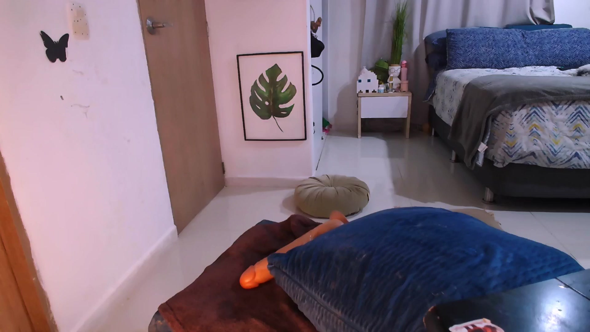 Gallery image thumbnail from Veronikahil's myfreecams stream on, 05/11/2024, 11:45 image 4 of 20