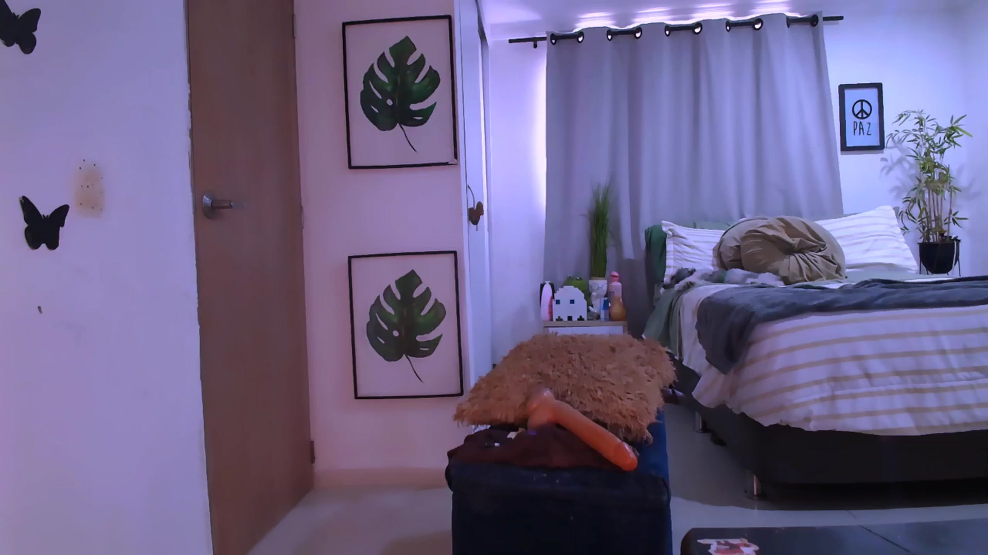 Gallery image thumbnail from Veronikahil's myfreecams stream on, 05/20/2024, 12:36 image 7 of 20