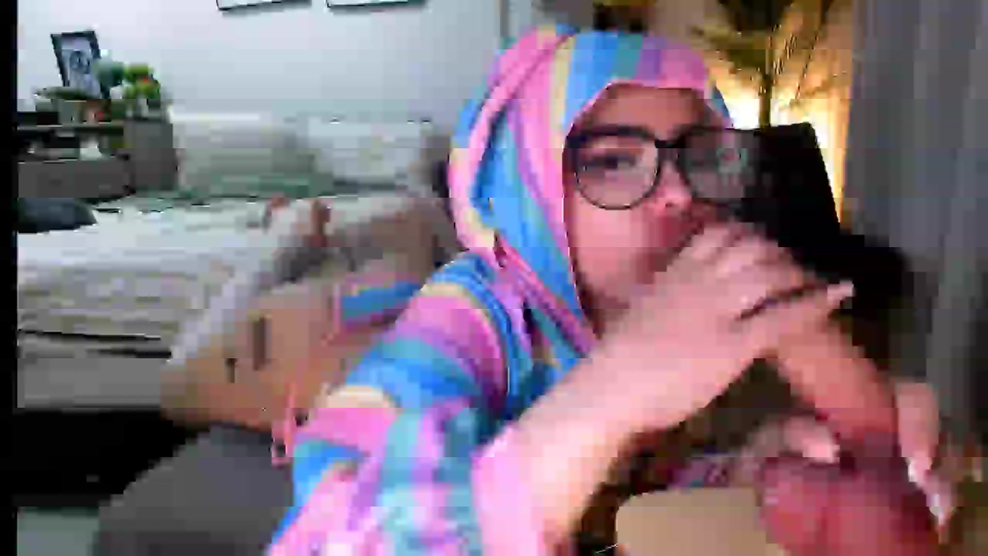 Gallery image thumbnail from Veronikahil's myfreecams stream on, 02/16/2025, 11:02 image 13 of 20