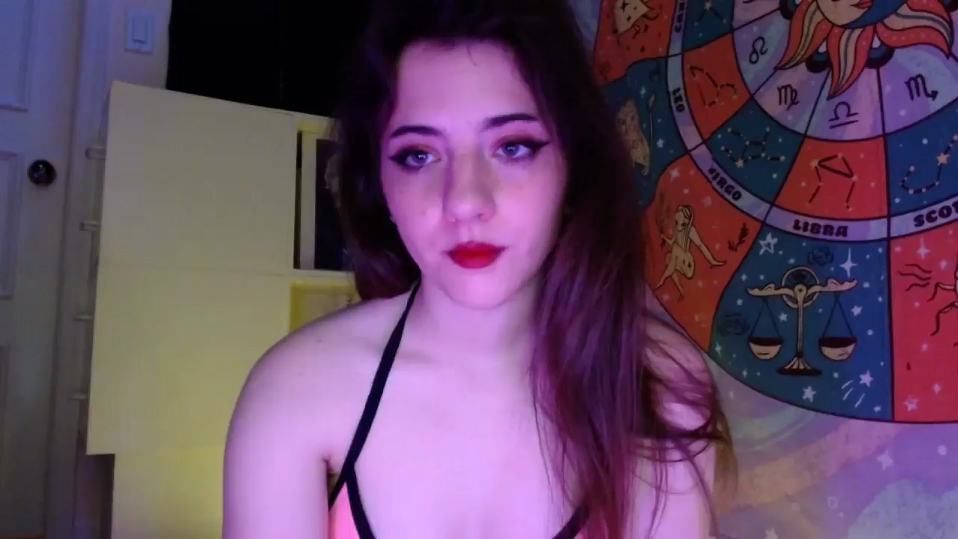 Gallery image thumbnail from VeryCherri's myfreecams stream on, 12/27/2024, 03:15 image 20 of 20