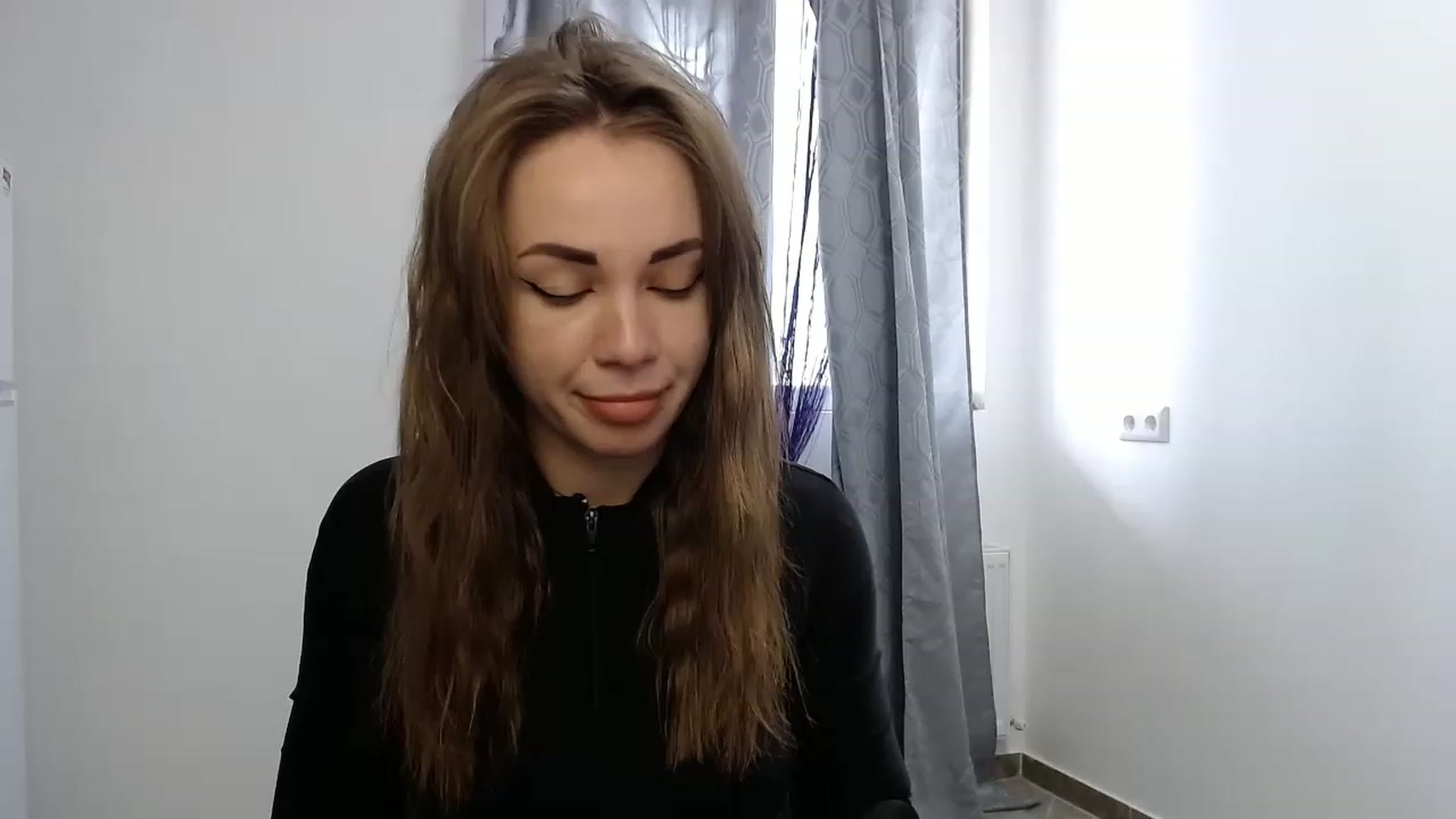 Gallery image thumbnail from VeryHotOne's myfreecams stream on, 05/16/2023, 07:57 image 6 of 20