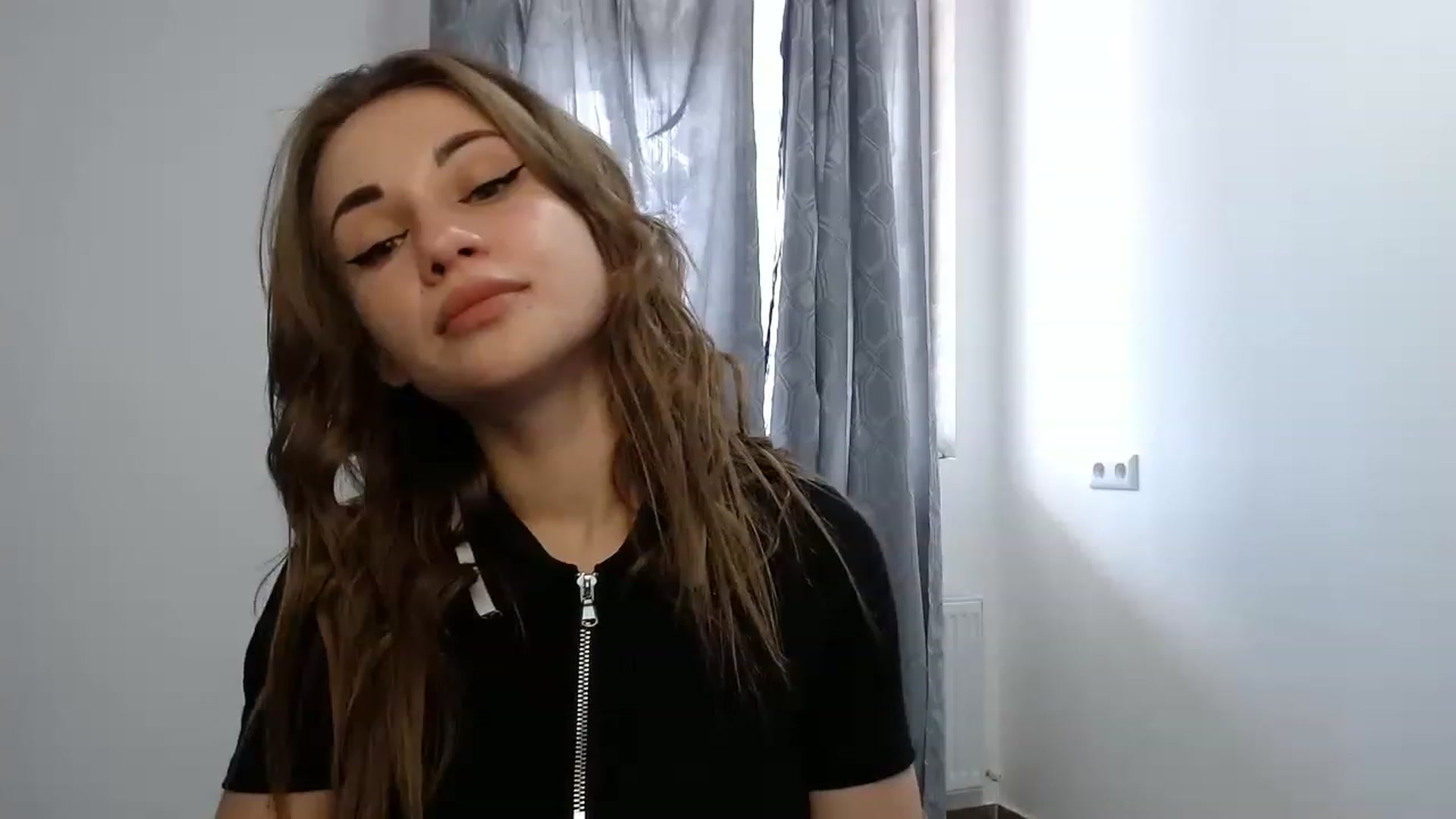 Gallery image thumbnail from VeryHotOne's myfreecams stream on, 05/19/2023, 08:20 image 4 of 20