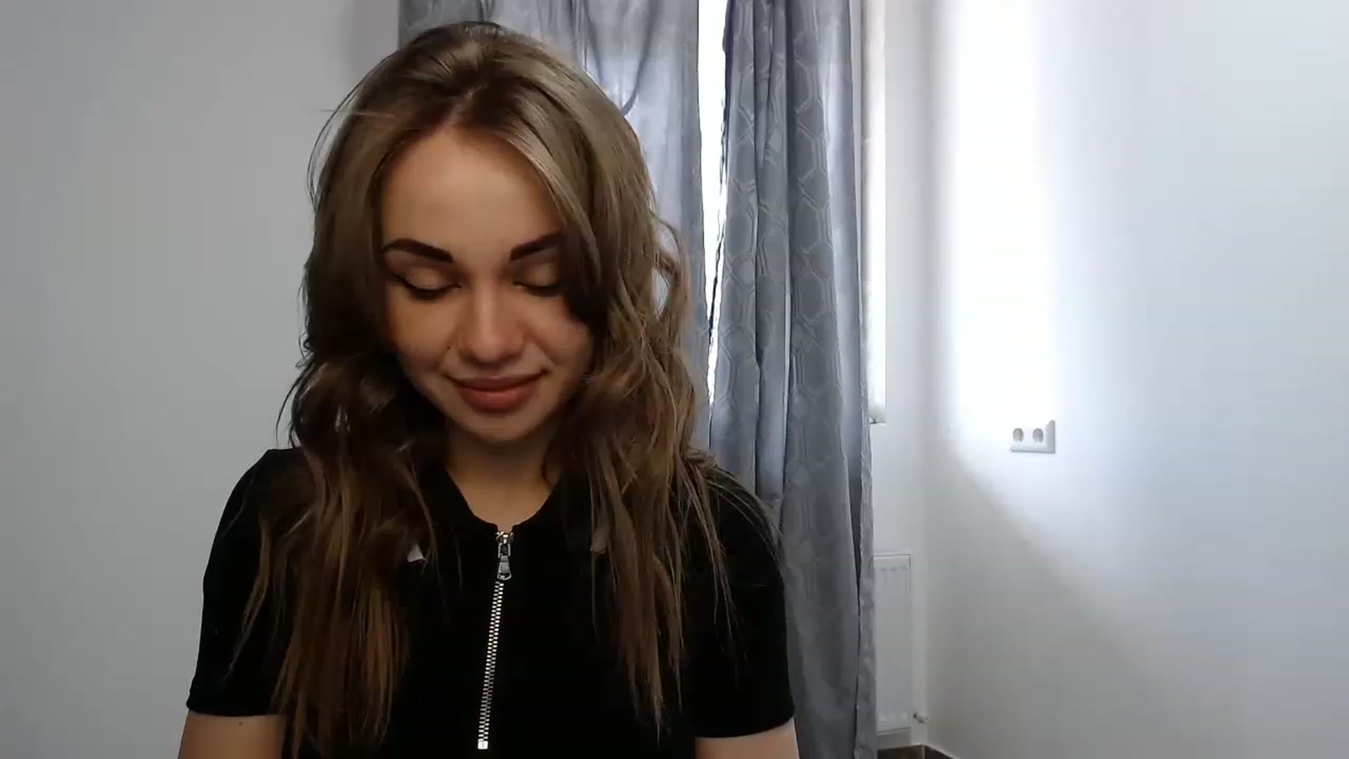 Gallery image thumbnail from VeryHotOne's myfreecams stream on, 05/19/2023, 08:20 image 14 of 20