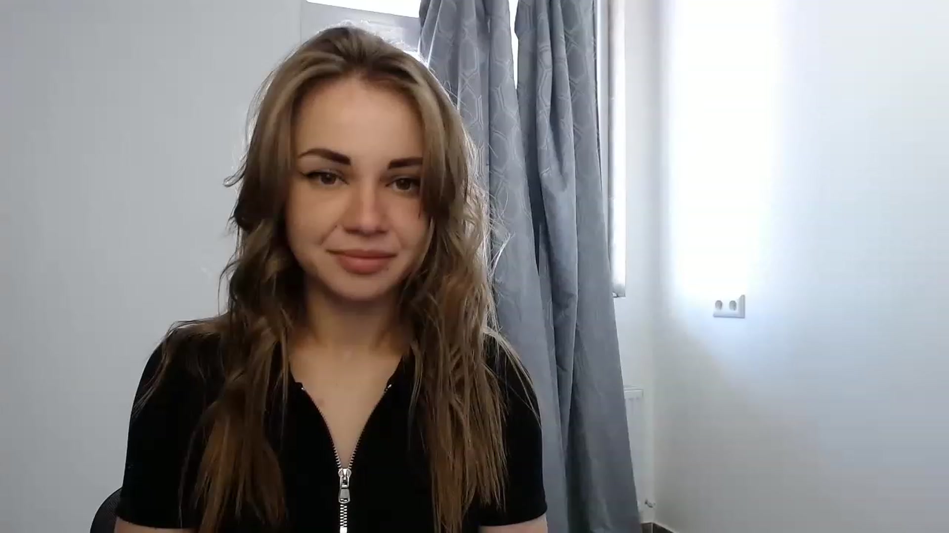 Gallery image thumbnail from VeryHotOne's myfreecams stream on, 05/19/2023, 10:37 image 12 of 20