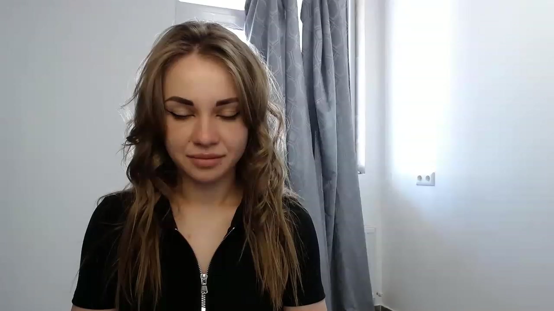 Gallery image thumbnail from VeryHotOne's myfreecams stream on, 05/19/2023, 10:37 image 17 of 20
