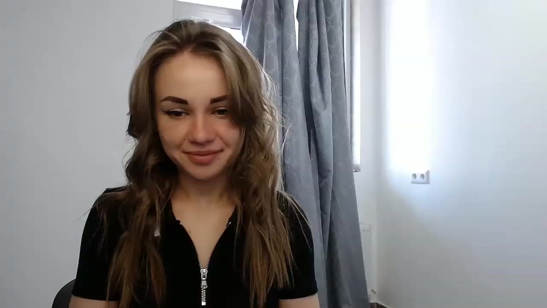 Gallery image thumbnail from VeryHotOne's myfreecams stream on, 05/19/2023, 10:37 image 9 of 20