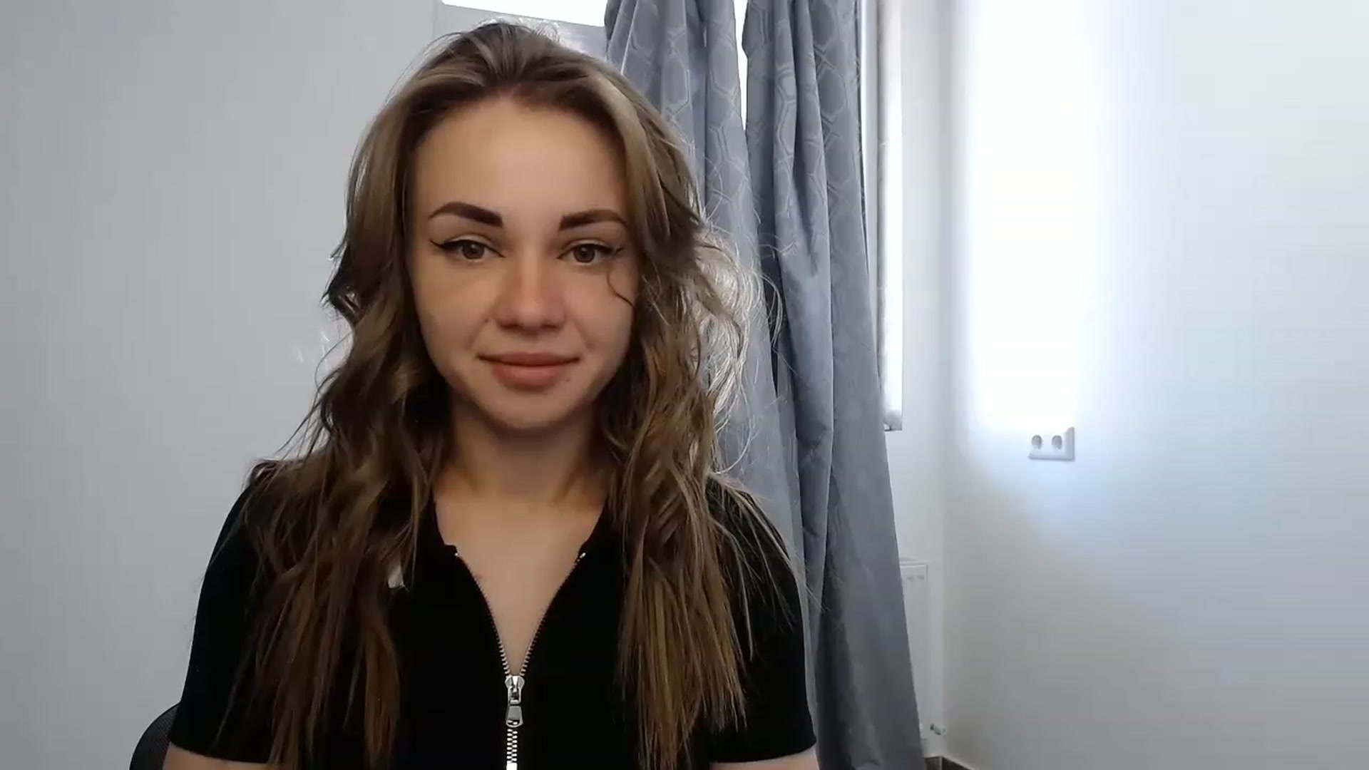 Gallery image thumbnail from VeryHotOne's myfreecams stream on, 05/19/2023, 10:37 image 7 of 20