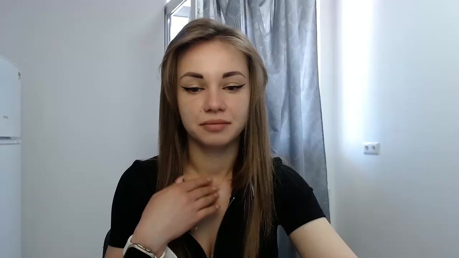 Gallery image thumbnail from VeryHotOne's myfreecams stream on, 05/20/2023, 08:06 image 7 of 20