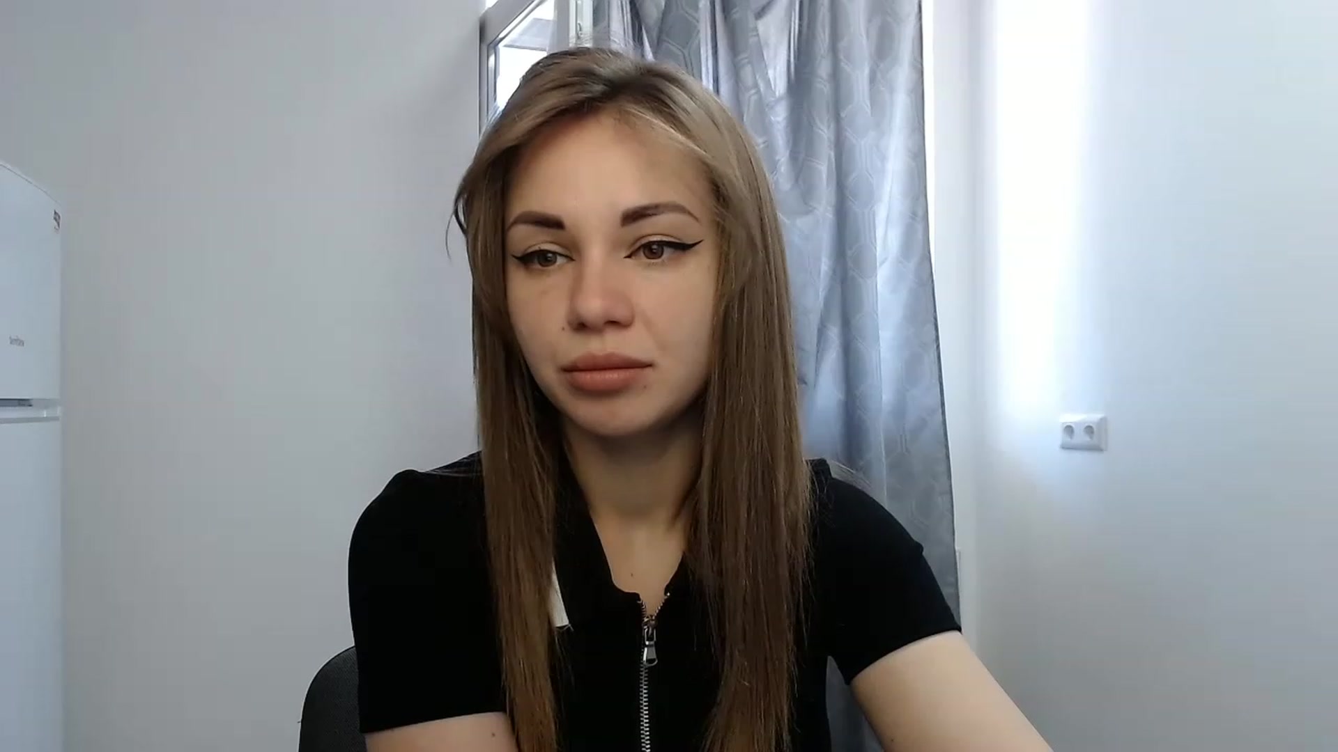 Gallery image thumbnail from VeryHotOne's myfreecams stream on, 05/20/2023, 08:06 image 16 of 20