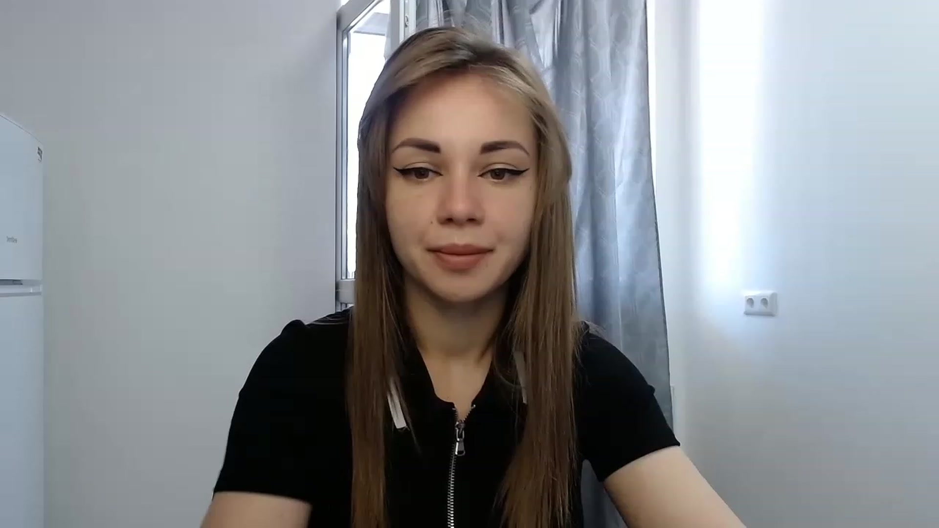 Gallery image thumbnail from VeryHotOne's myfreecams stream on, 05/20/2023, 08:06 image 11 of 20