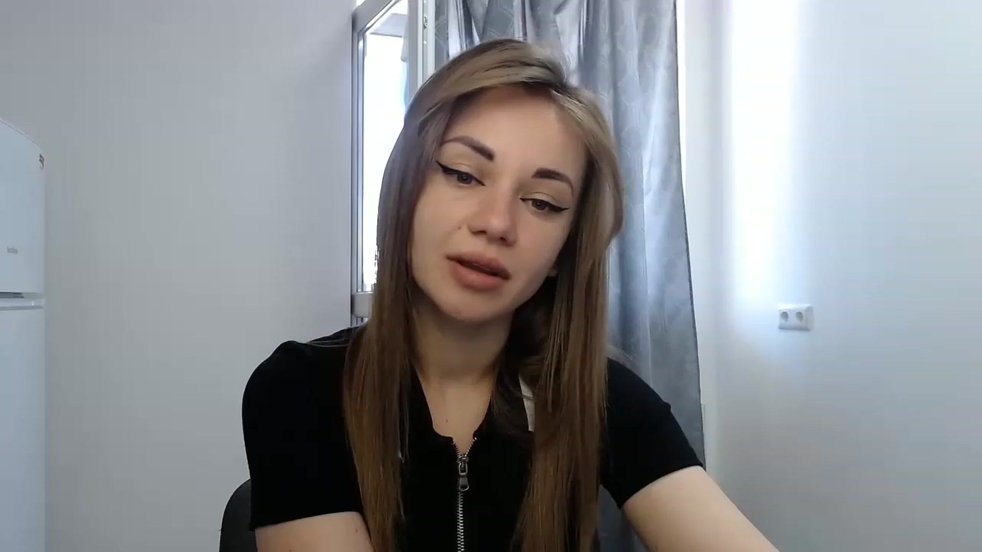 Gallery image thumbnail from VeryHotOne's myfreecams stream on, 05/20/2023, 08:06 image 14 of 20