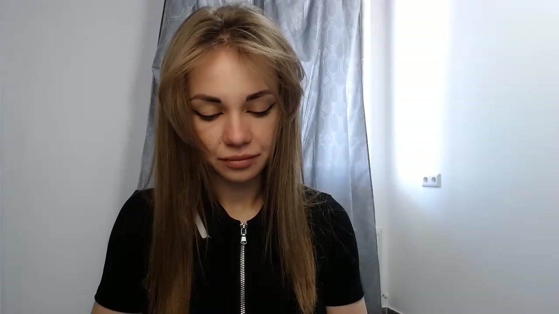 Gallery image thumbnail from VeryHotOne's myfreecams stream on, 05/20/2023, 11:21 image 8 of 20