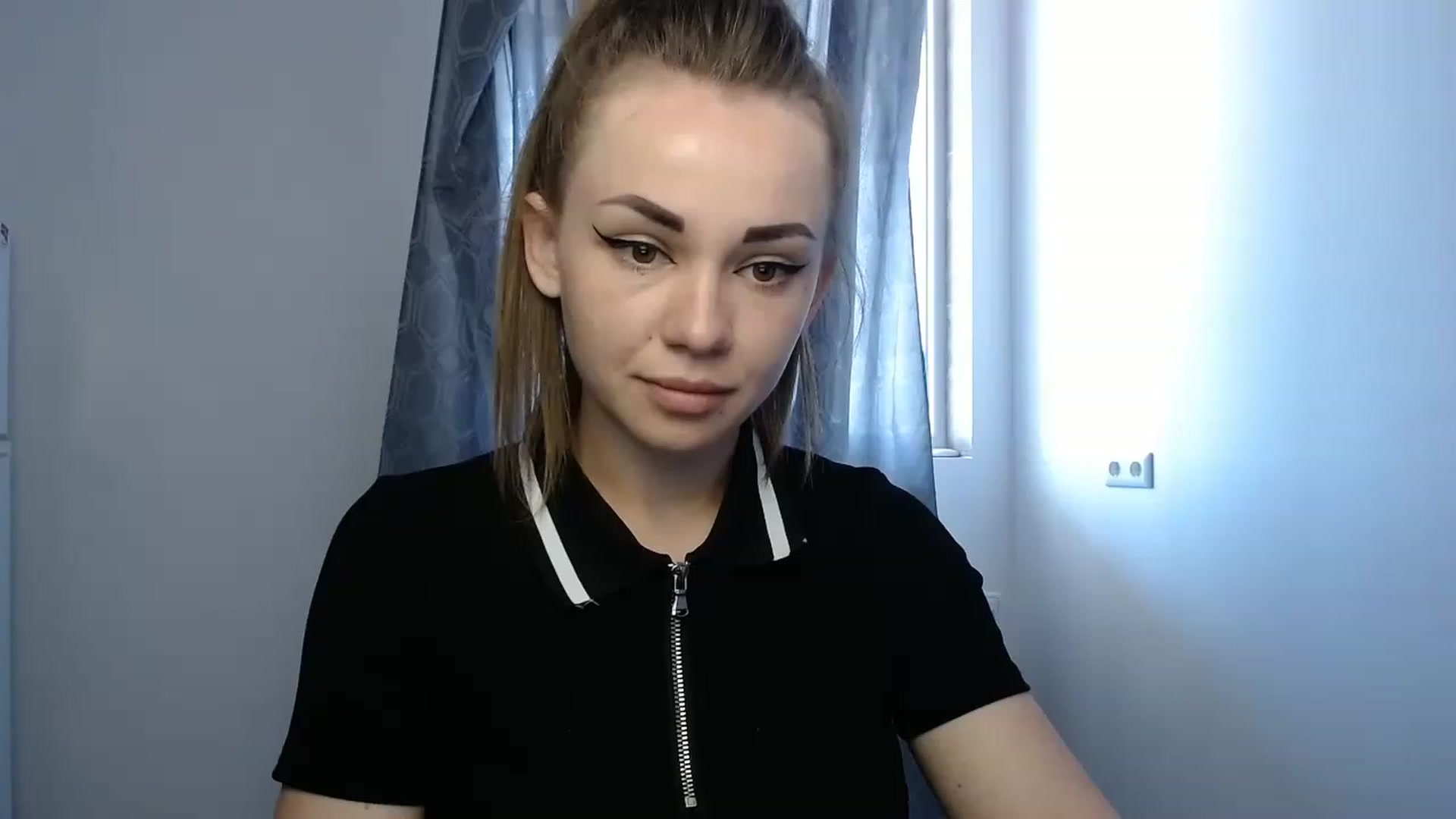 Gallery image thumbnail from VeryHotOne's myfreecams stream on, 05/21/2023, 10:19 image 11 of 20