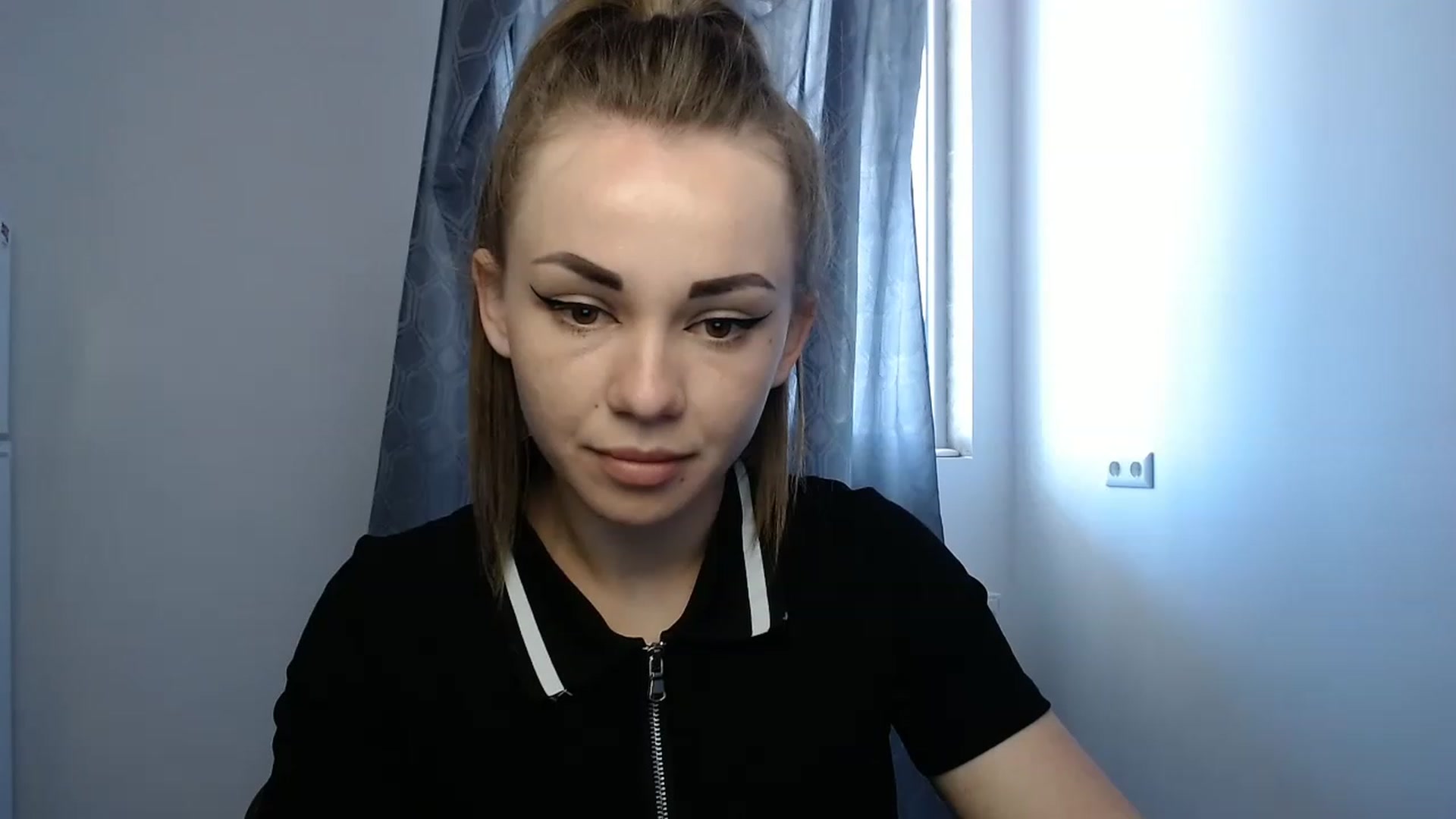Gallery image thumbnail from VeryHotOne's myfreecams stream on, 05/21/2023, 10:19 image 5 of 20