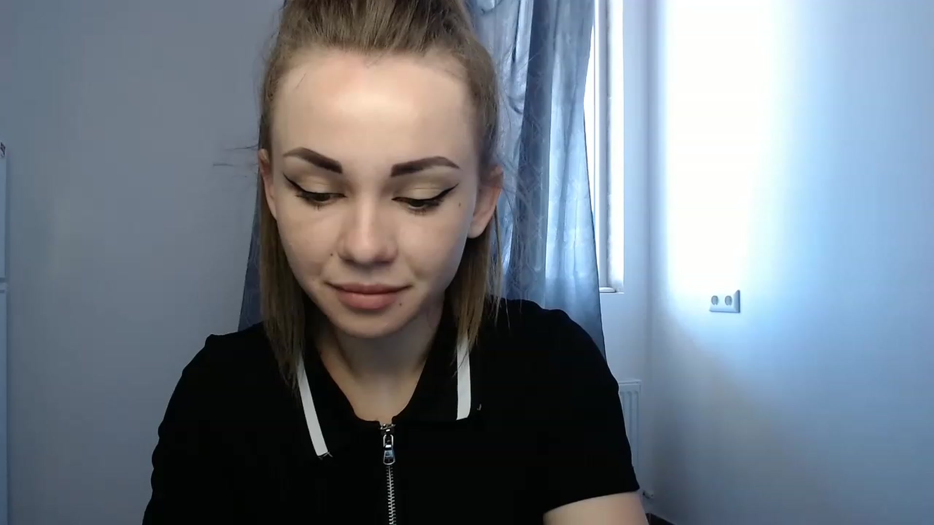 Gallery image thumbnail from VeryHotOne's myfreecams stream on, 05/21/2023, 10:19 image 8 of 20