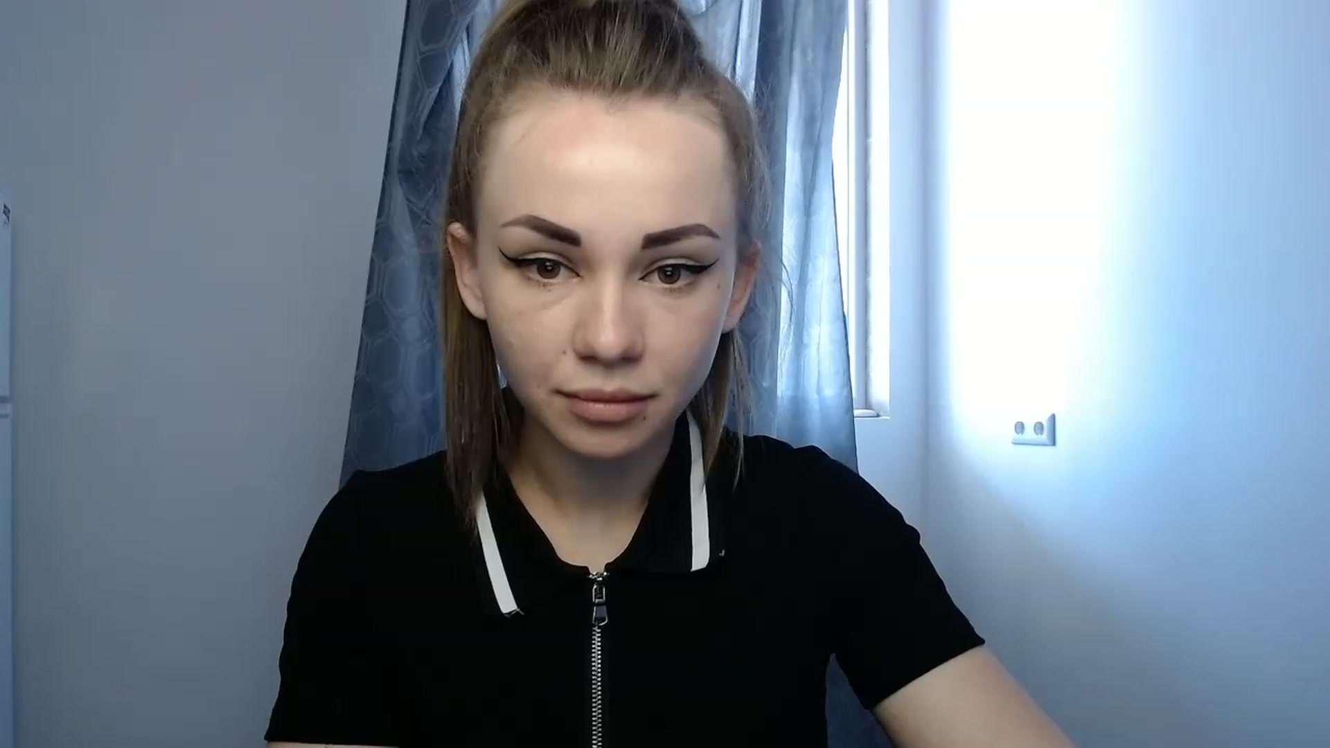 Gallery image thumbnail from VeryHotOne's myfreecams stream on, 05/21/2023, 10:19 image 17 of 20